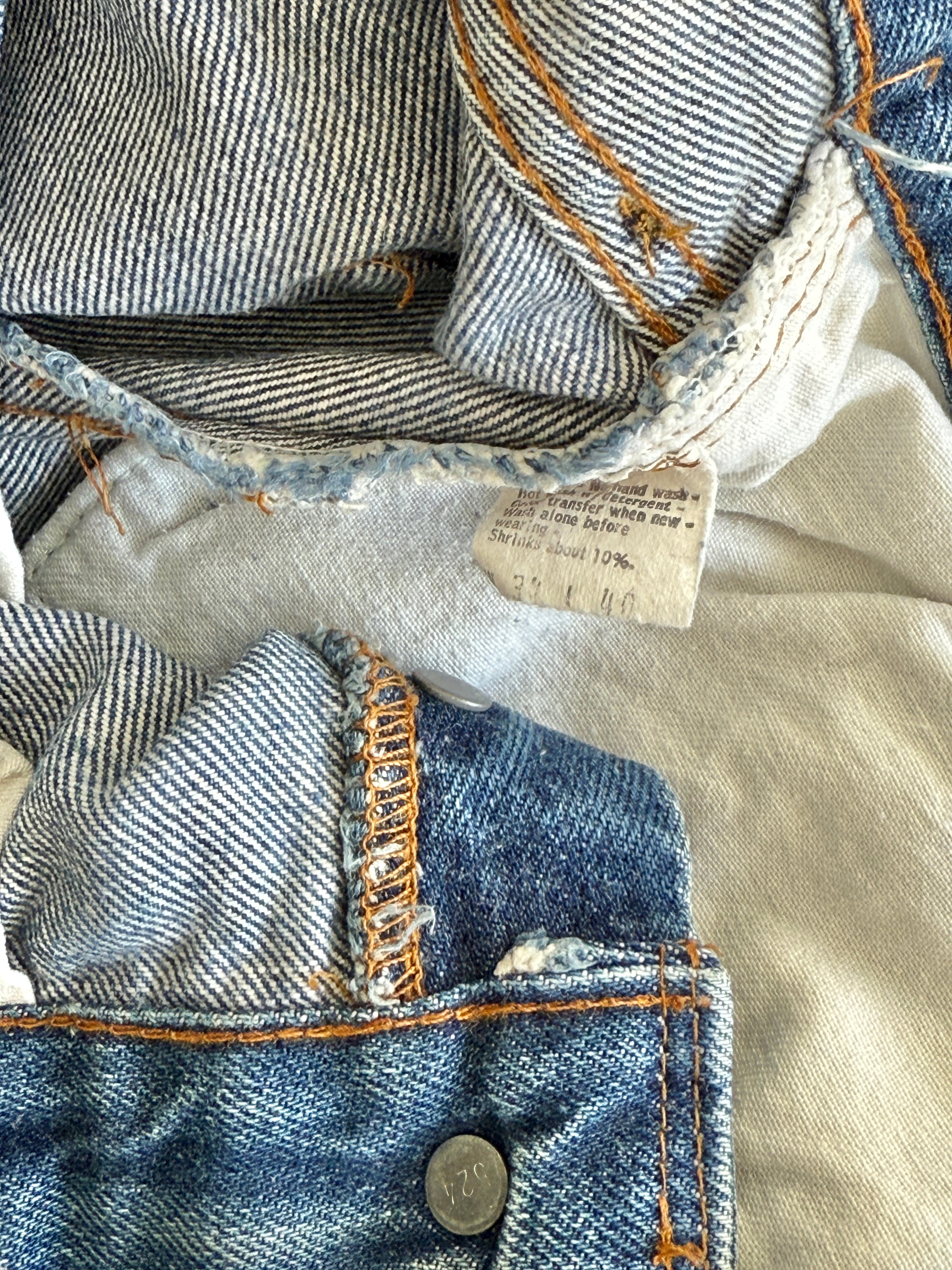 Soft W29 L36 vintage Levis 501 28-29” measured selvedge red line USA dark faded blue made in 80s