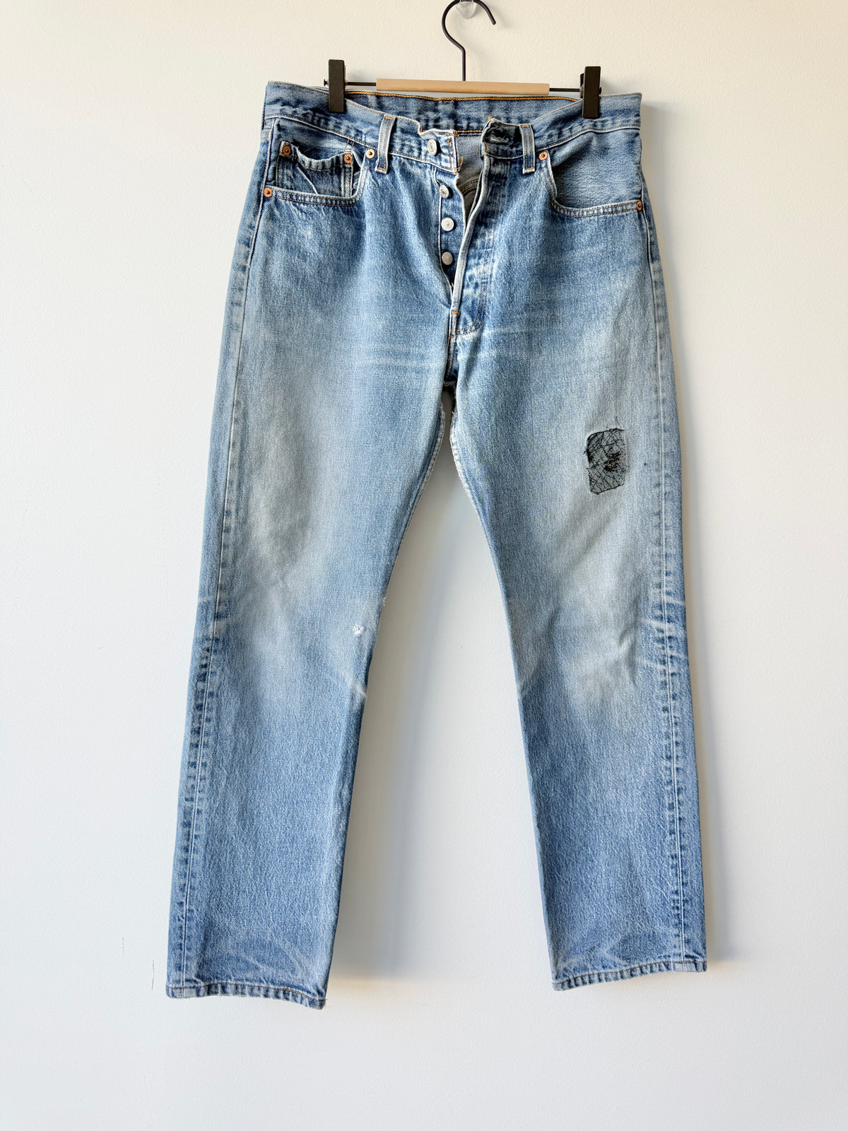 W31 L30 vintage Levis 501xx 31” measured fade whiskers USA 501s 90s