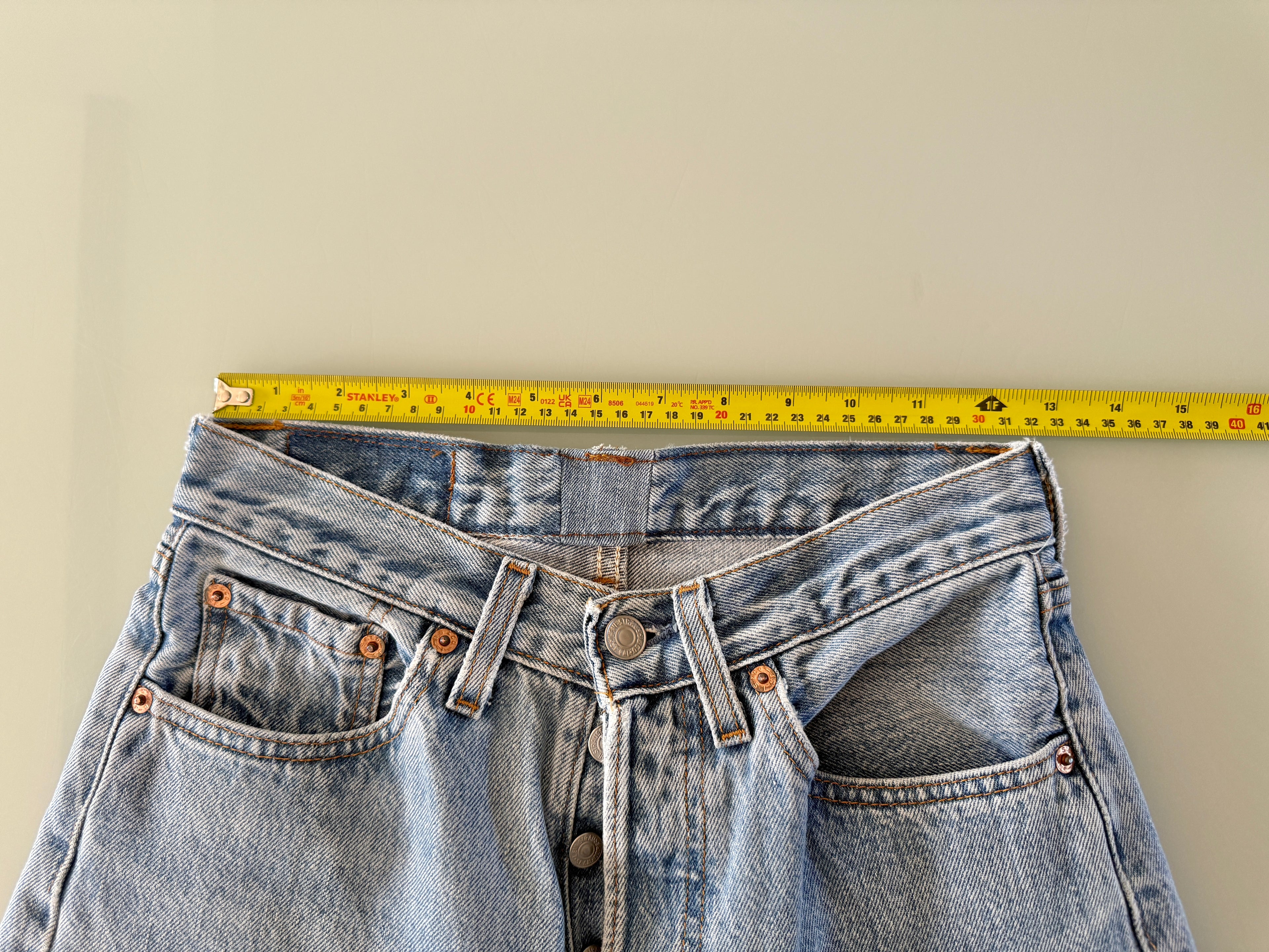 W25 L31 vintage Levis 501 25” measured light medium blue 90s Levi’s 501s USA re done