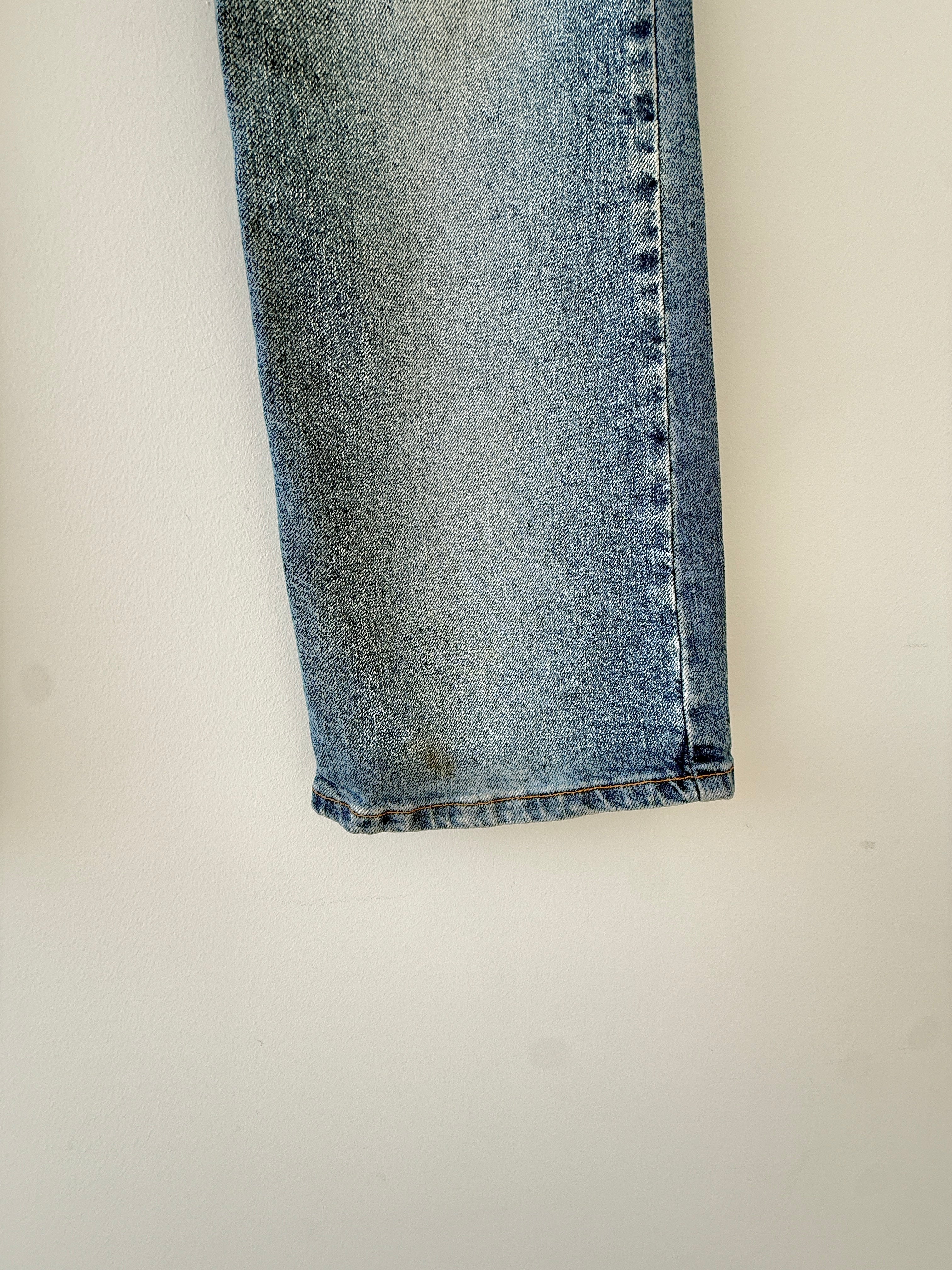 W27 L32 vintage Levis 517 27” measured medium blue faded denim Y2K 517 (not 100% cotton denim) 2% Lycra