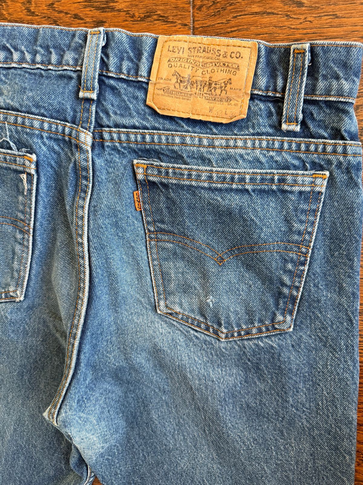 W31 L30 vintage Levis 509s 30/31” measured dark denim patch work blue 90s 509s USA