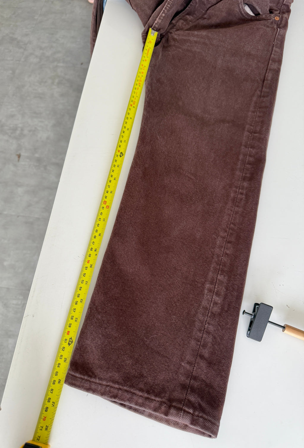 W27 L26 vintage Levis 501 26-27” dark brown 90s Levi’s 501s