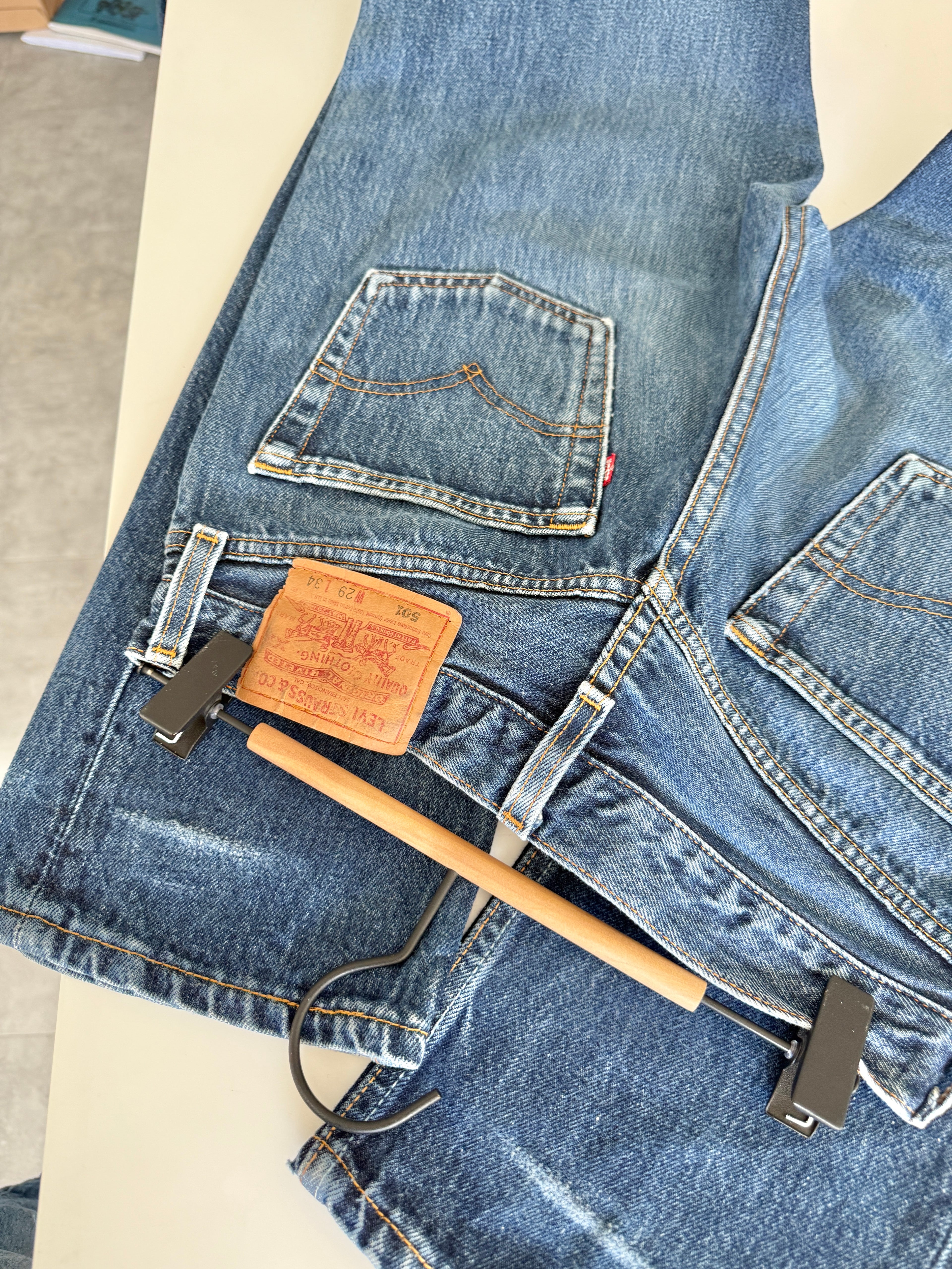 W27 L33 vintage Levis 501 26-27” dark f blue 90s Levi’s 501s USA