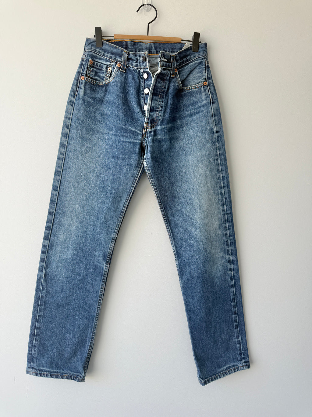 W27 L30 vintage Levis 501 26/27” measured waist dark faded blue 501s Y2K
