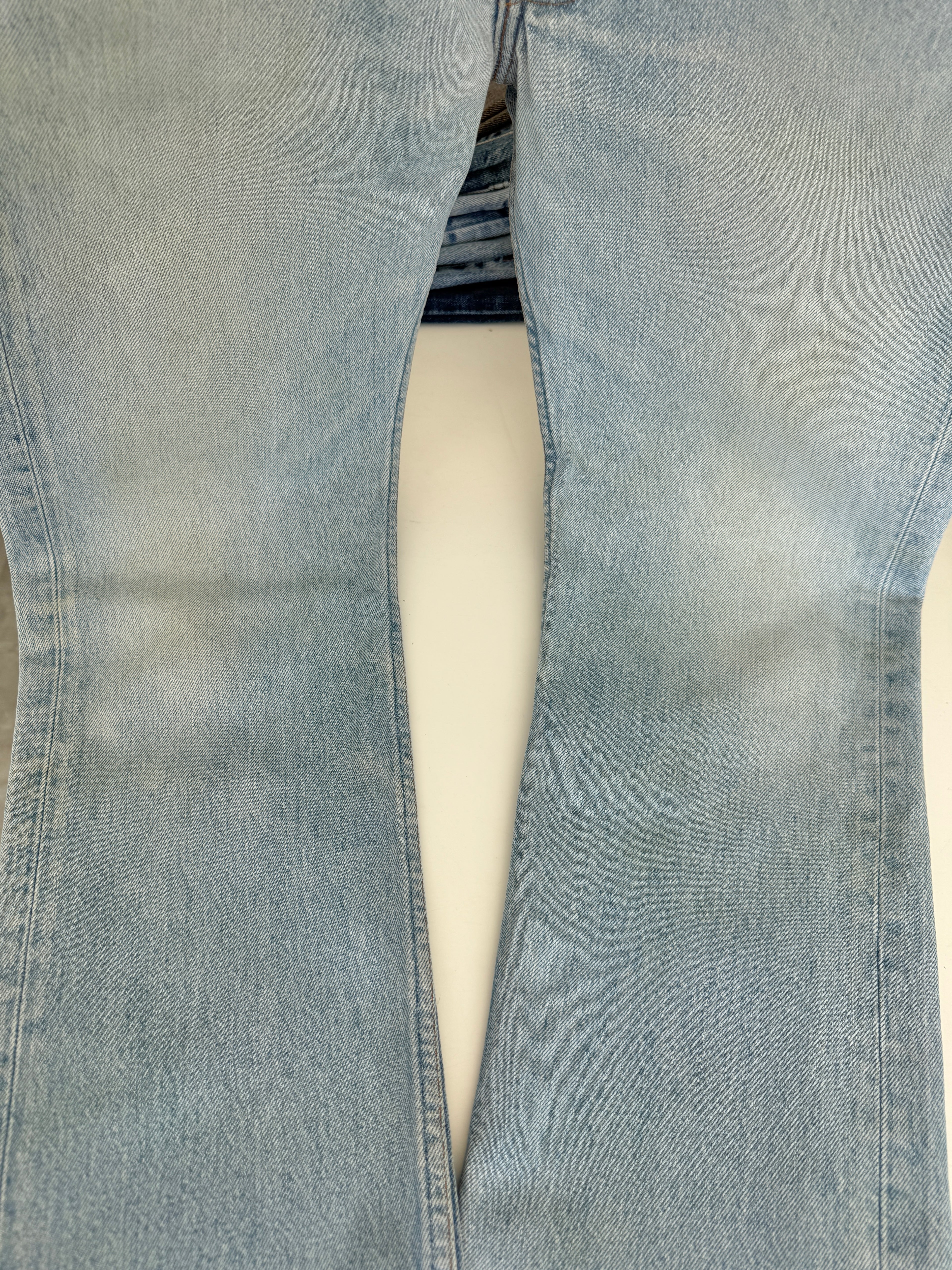 W30 L29 vintage Levis 501xx 30” measured waist light faded blue USA 90s  501xx