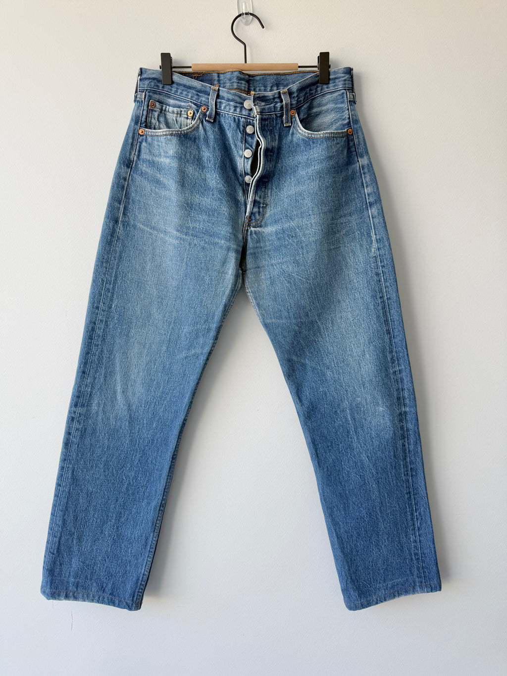 W31 L29 vintage Levis 501s 30/31” measured dark fade blue 90s 501s