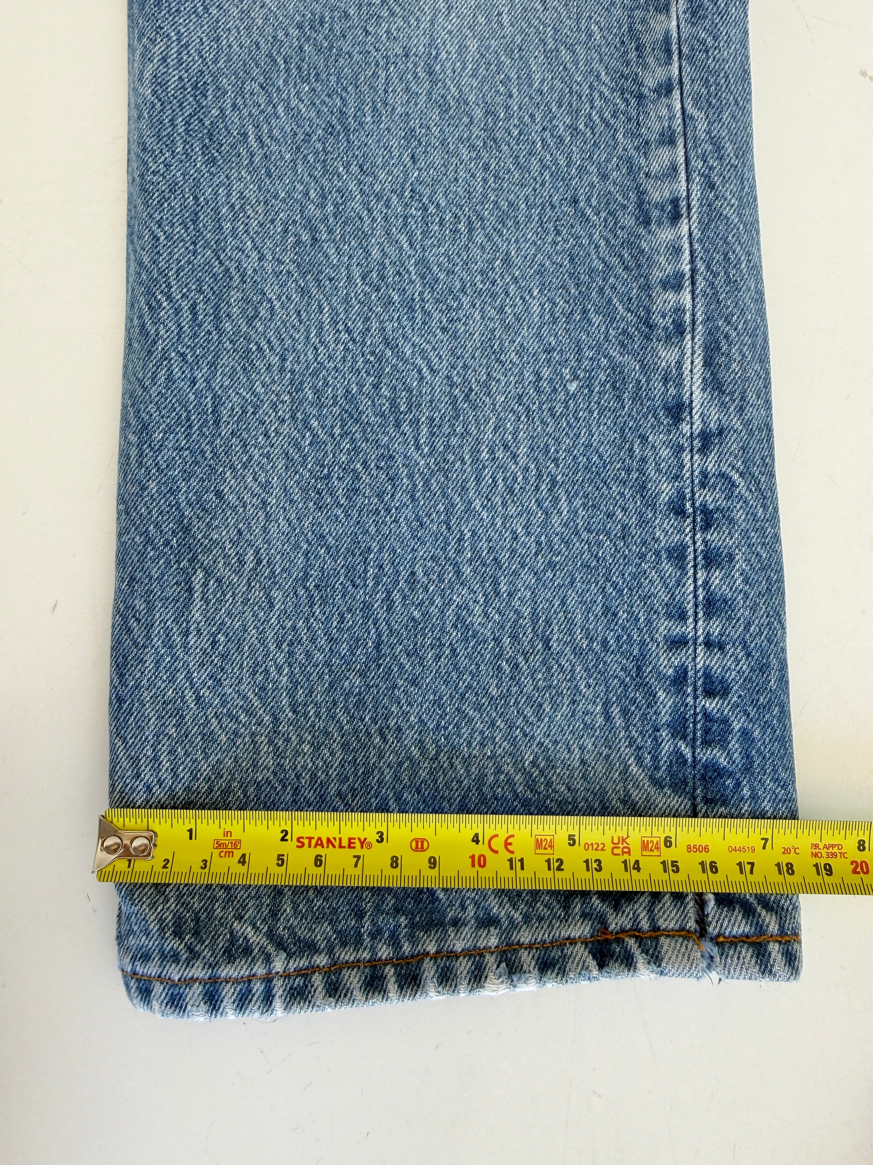 Distressed W26 L30 vintage Levis 701 0117 25/26” measured waist dark faded 80s 701 0117