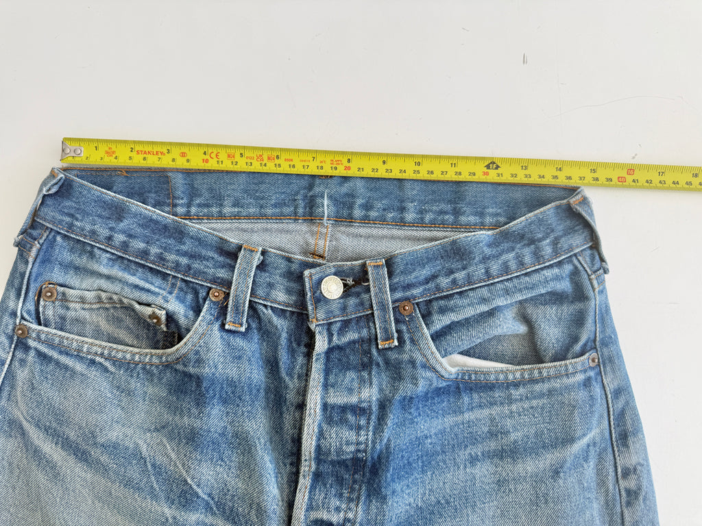 W30 L27 vintage Levis 501 29/30” measured waist dark faded blue 501s USA 80s