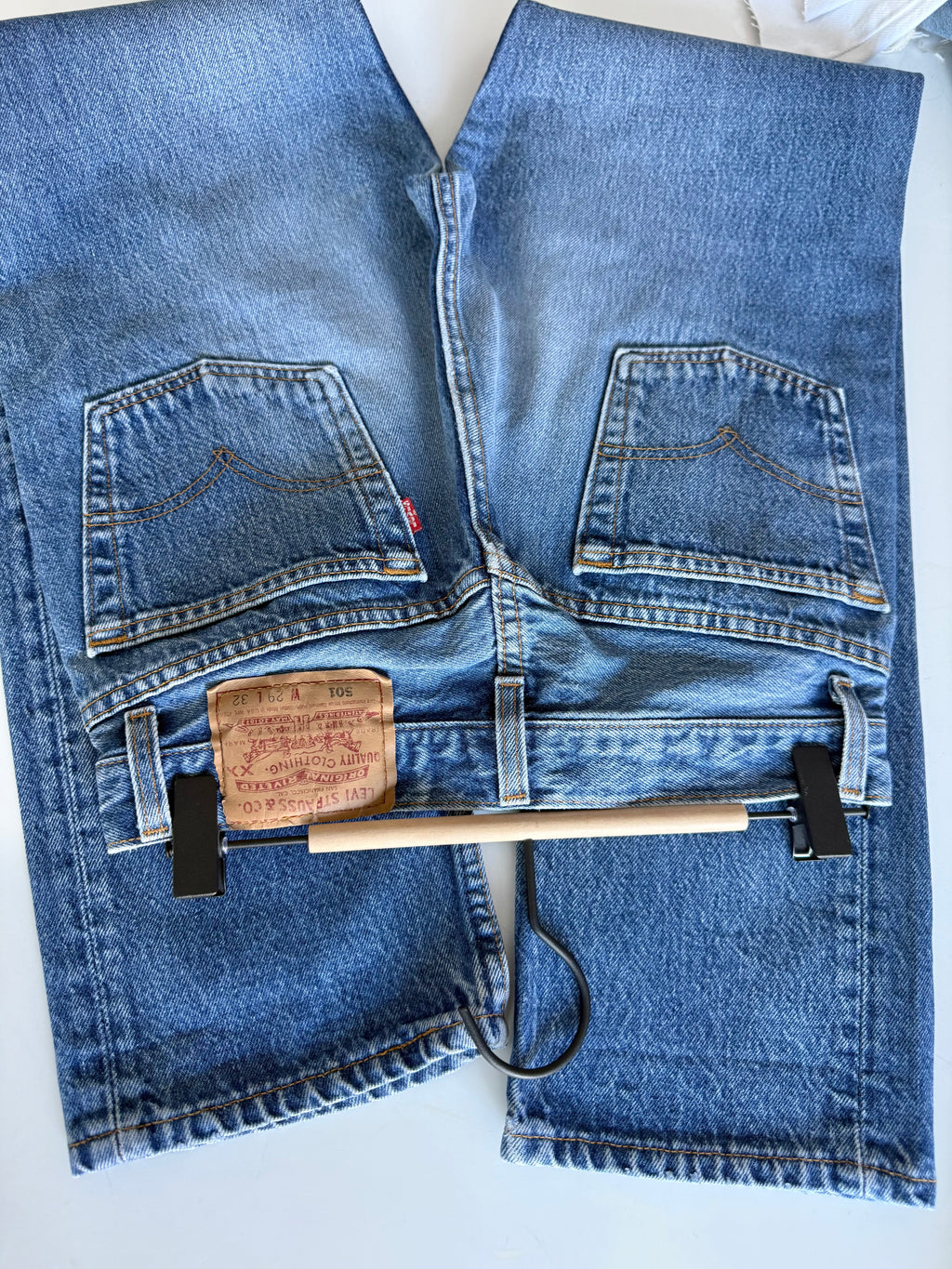 W27 L31 vintage Levis 501 dark faded blue 26/27” measured waist 90s USA levis 501s