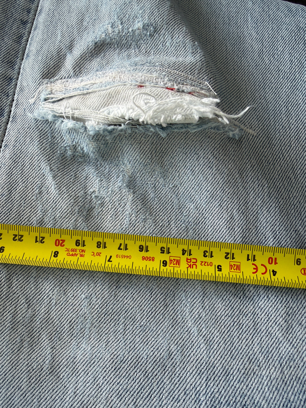 W26 L31 vintage Levis 501 25-26” measured light faded blue 70s/80’s levi’s 501s made in USA