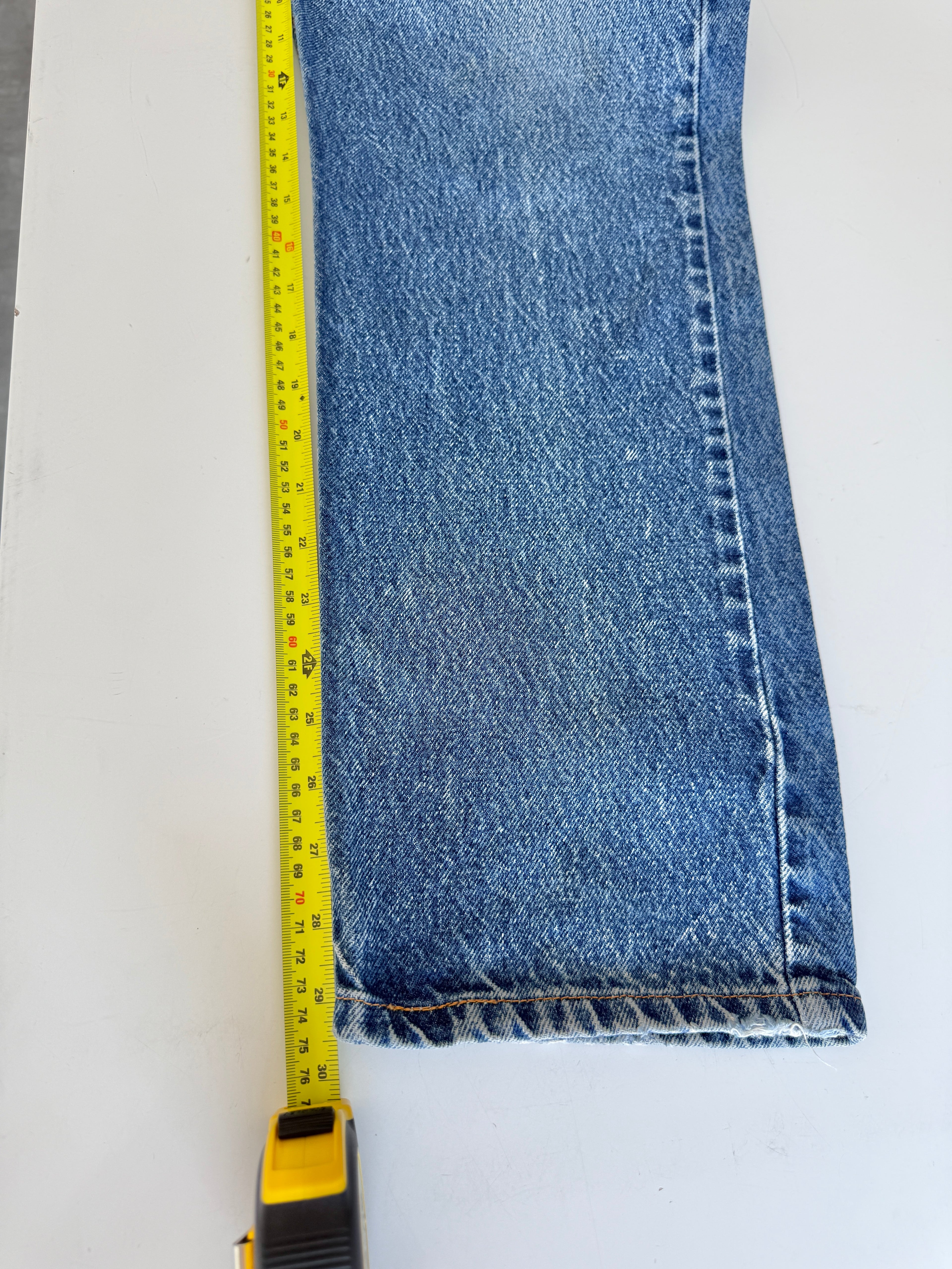 W31 L29 vintage Levis 505 30/31” measured waist dark blue 505s made in 90s  Wallet mark