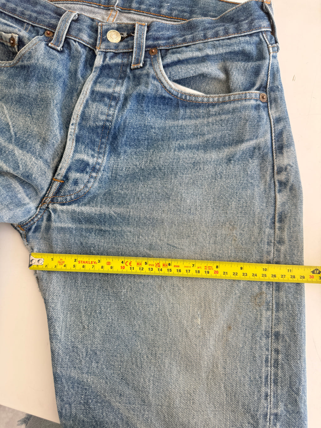 W30 L27 vintage Levis 501 29/30” measured waist dark faded blue 501s USA 80s