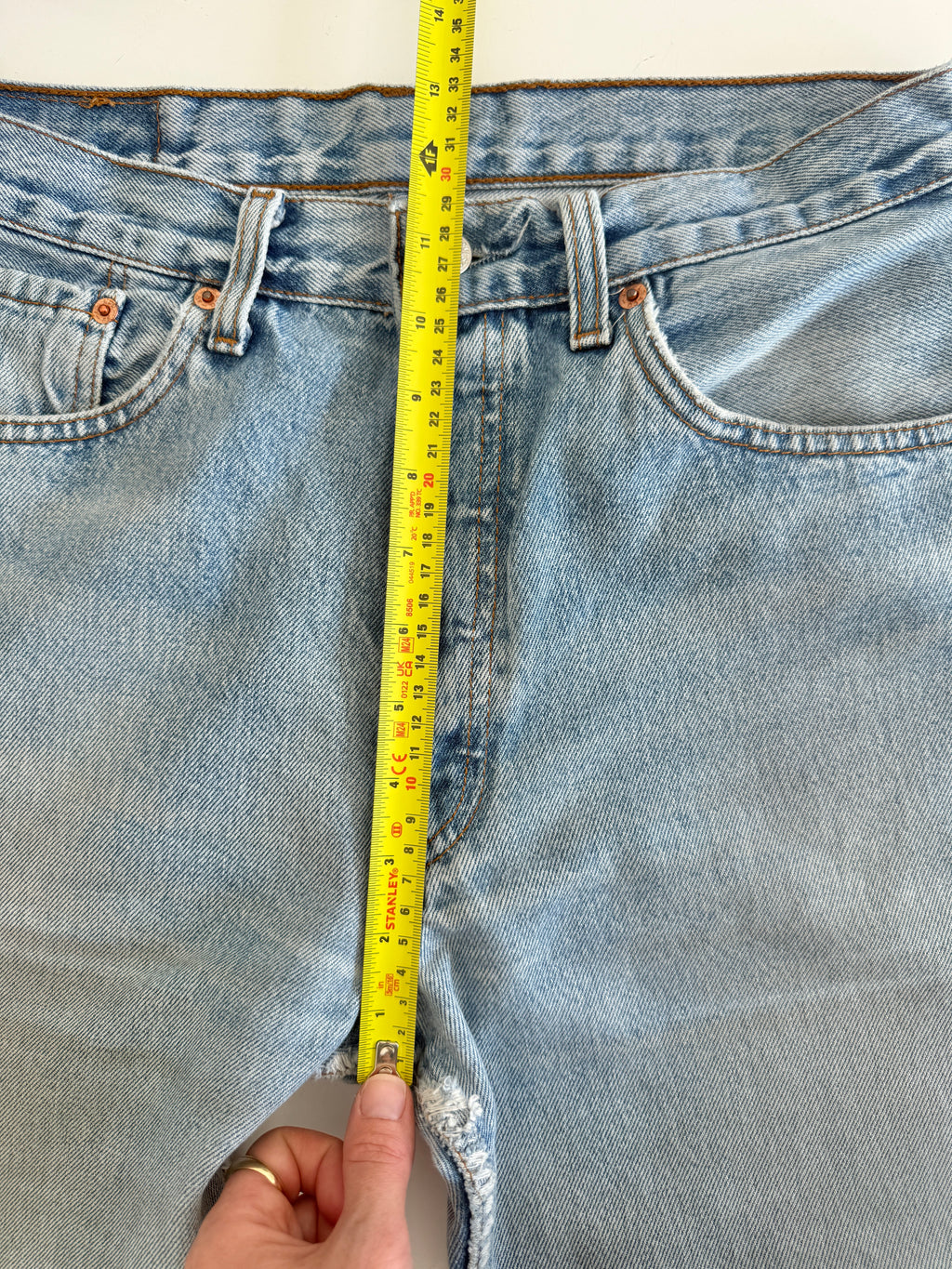 Soft W30 L29 vintage Levis 501 29/30” measured waist light blue dirty Y2K 501s