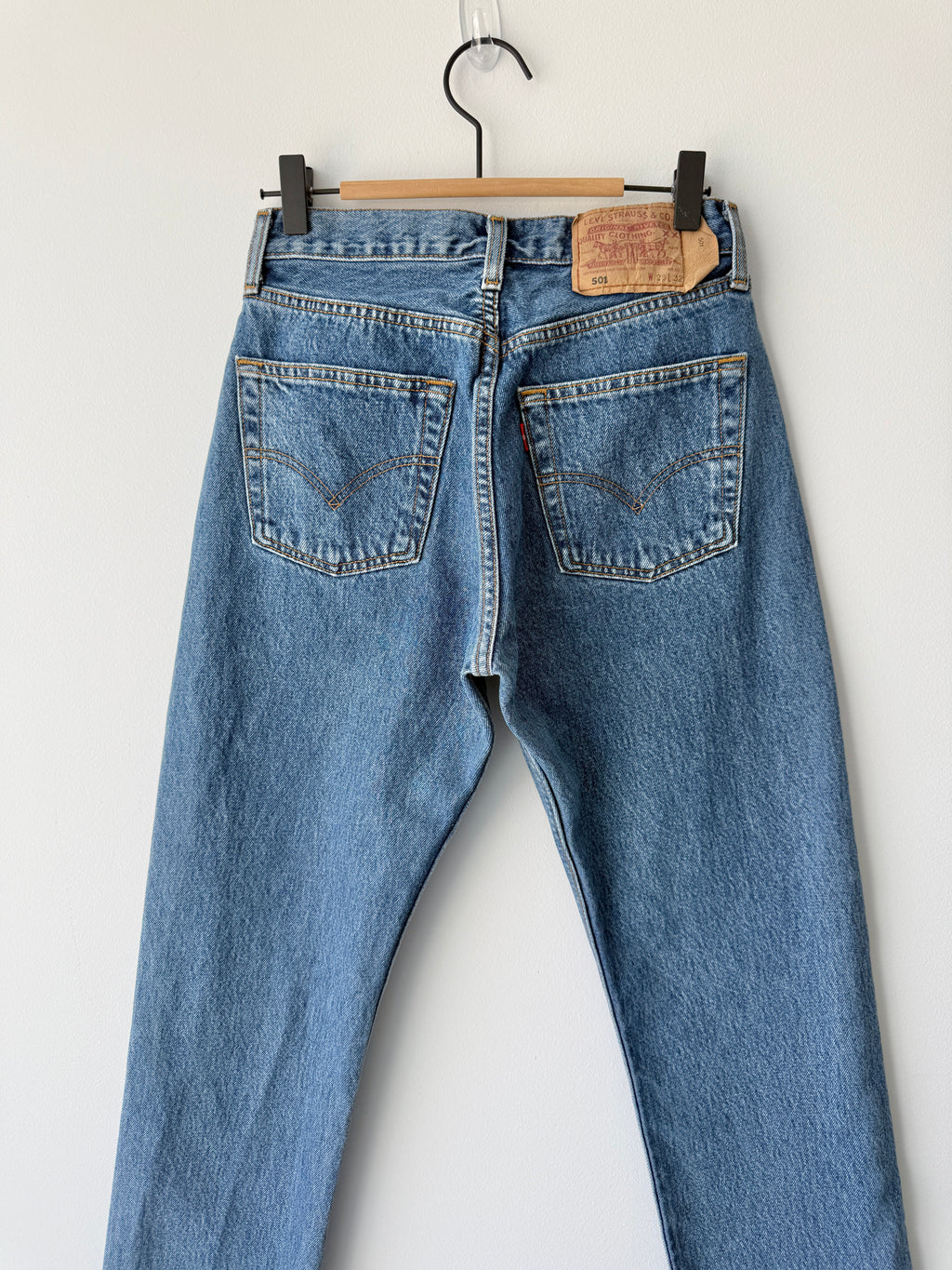 W26 L32 vintage Levis 501 25/26” measured waist dark blue 501s 90s -nl