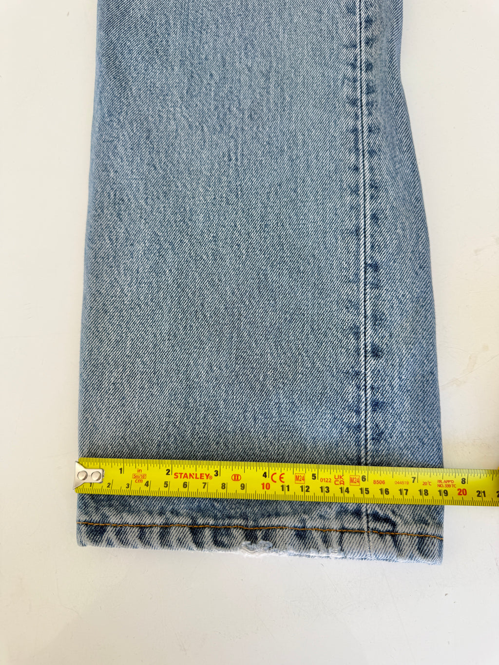 W29 L31 vintage Levis 501 28/29” measured fade light denim USA 501s Y2K