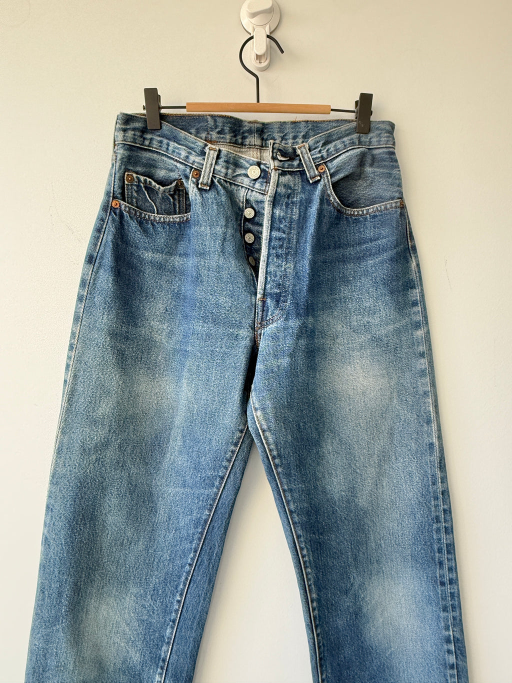 Soft W29 L36 vintage Levis 501 28-29” measured selvedge red line USA dark faded blue made in 80s