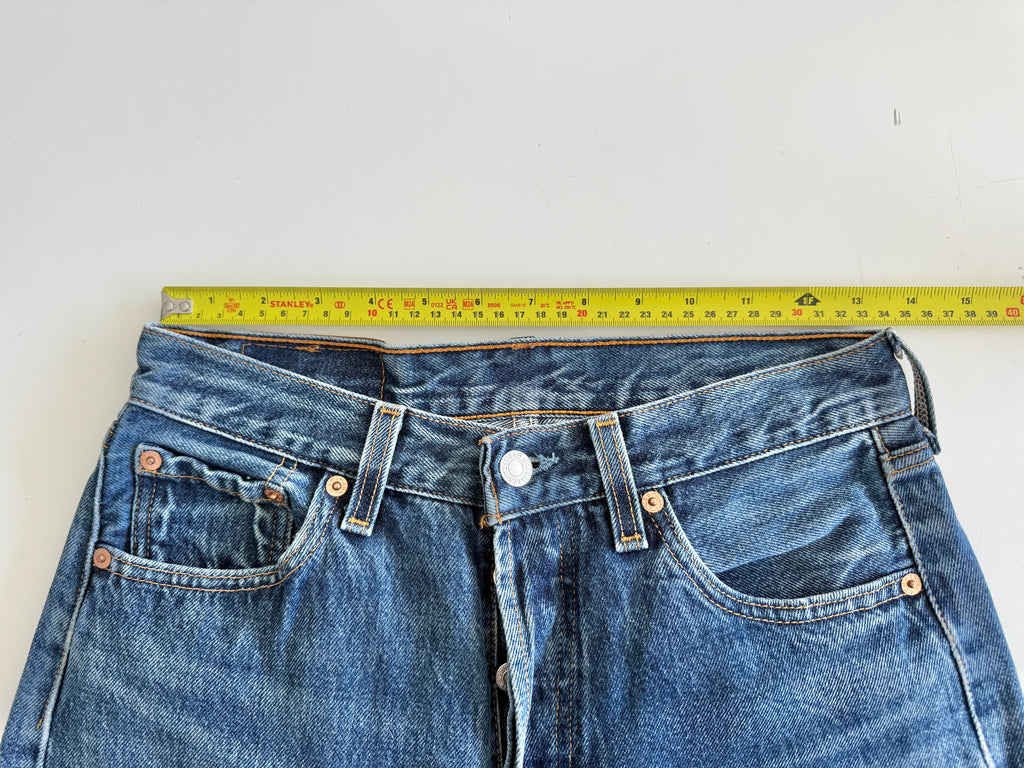 W27 L33 vintage Levis 501 26-27” dark f blue 90s Levi’s 501s USA