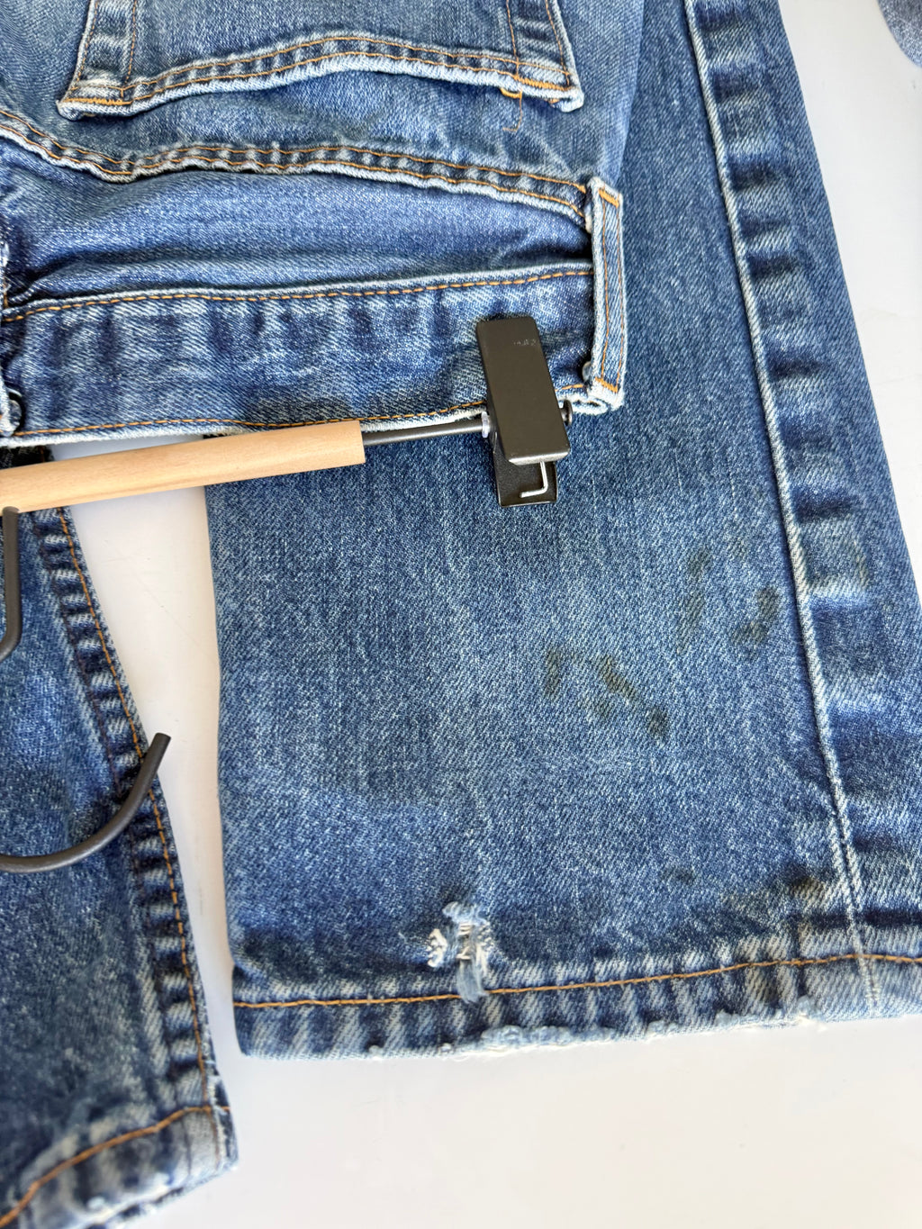 W26 L30 vintage Levis 501 dark blue 25/26” measured waist Y2K levis 501s