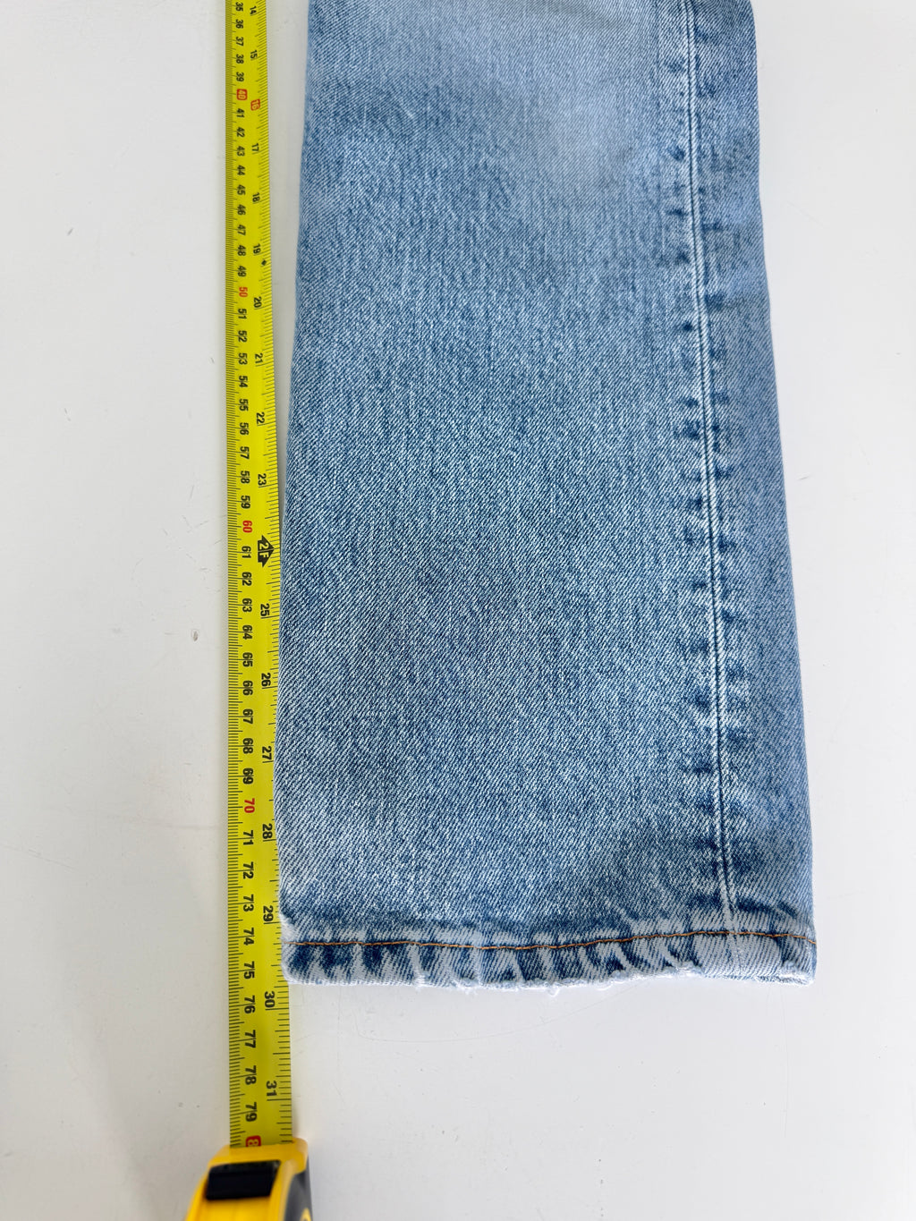 W26 L29 vintage Levis 501s 25/26” light medium blue denim Levi’s 501s 90s USA