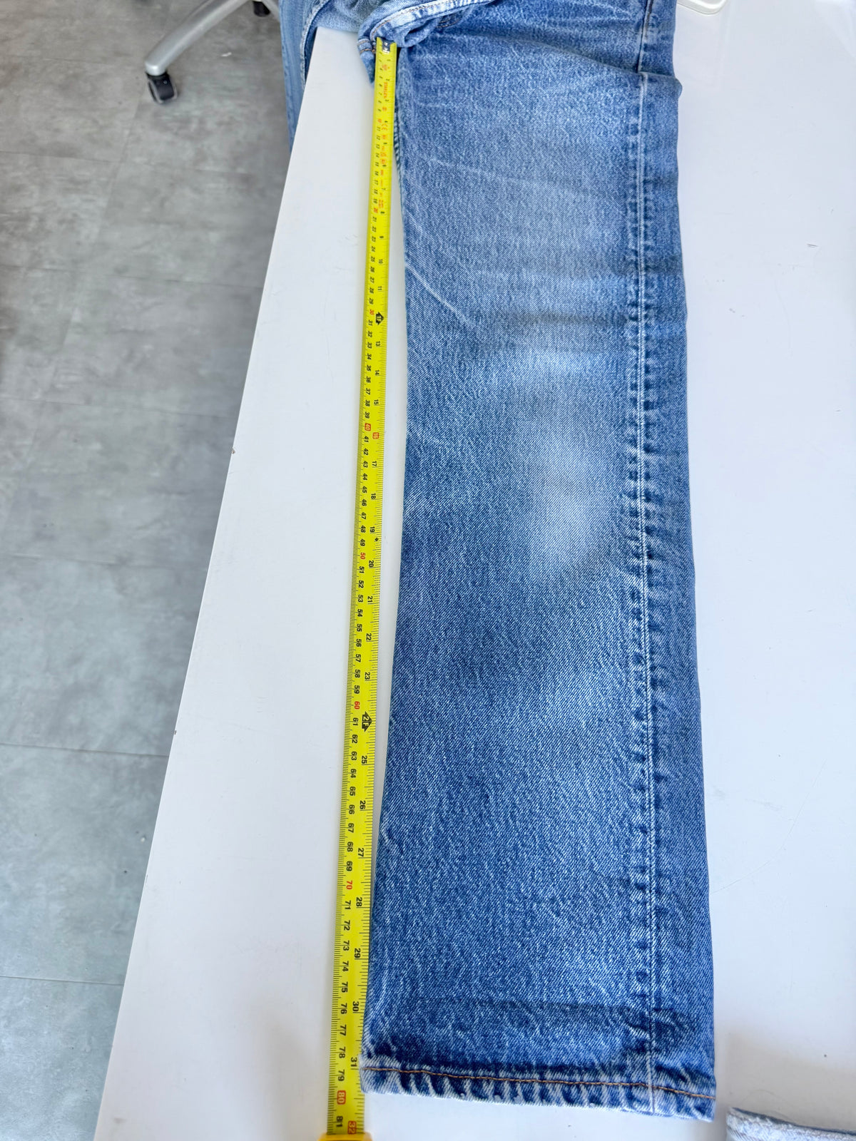W27 L31 vintage Levis 501 dark faded blue 26/27” measured waist 90s USA levis 501s