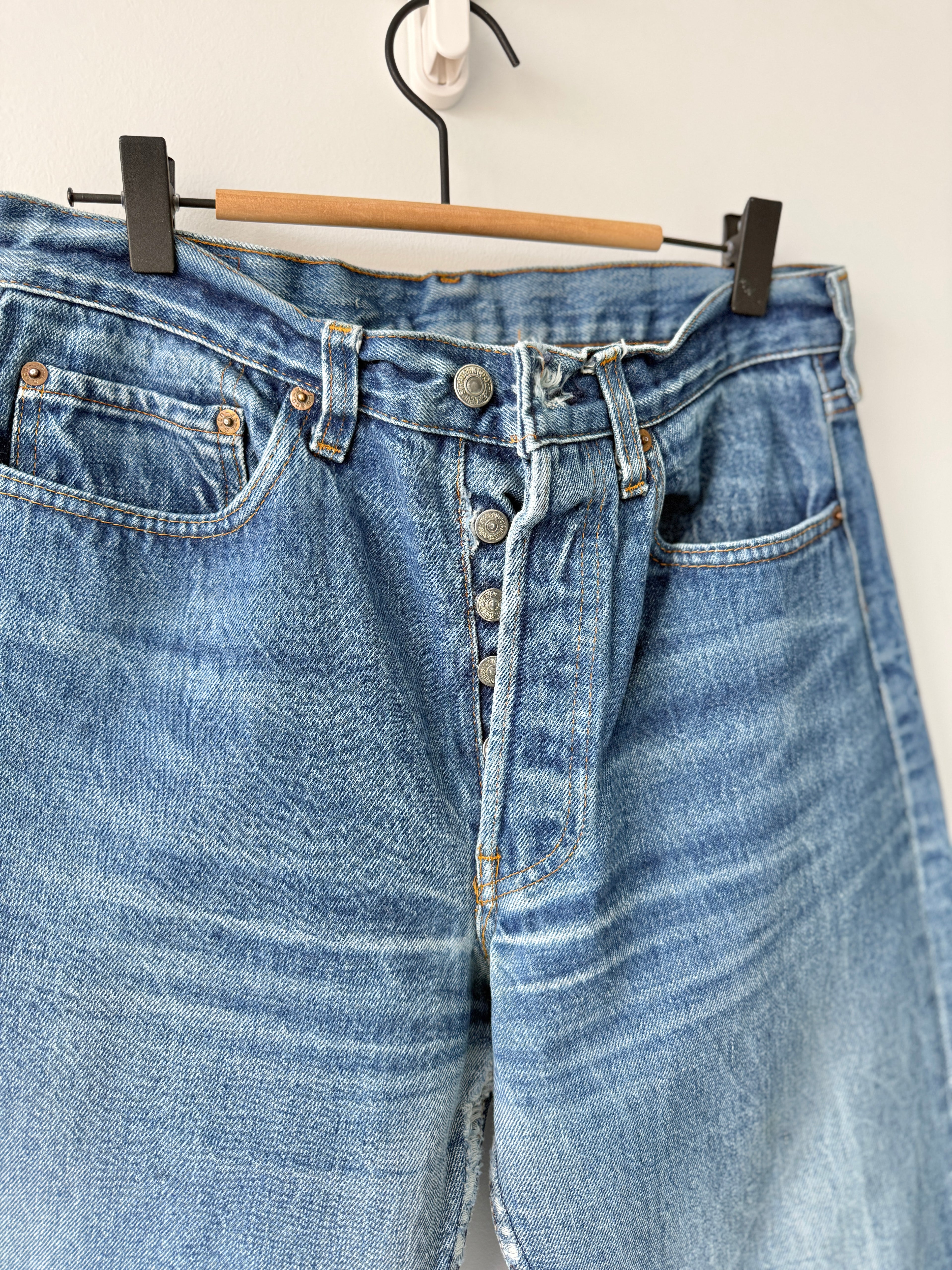 W30 L30 vintage Levis 501 29/30” measured dark faded blue 80sUSA Levi’s 501s