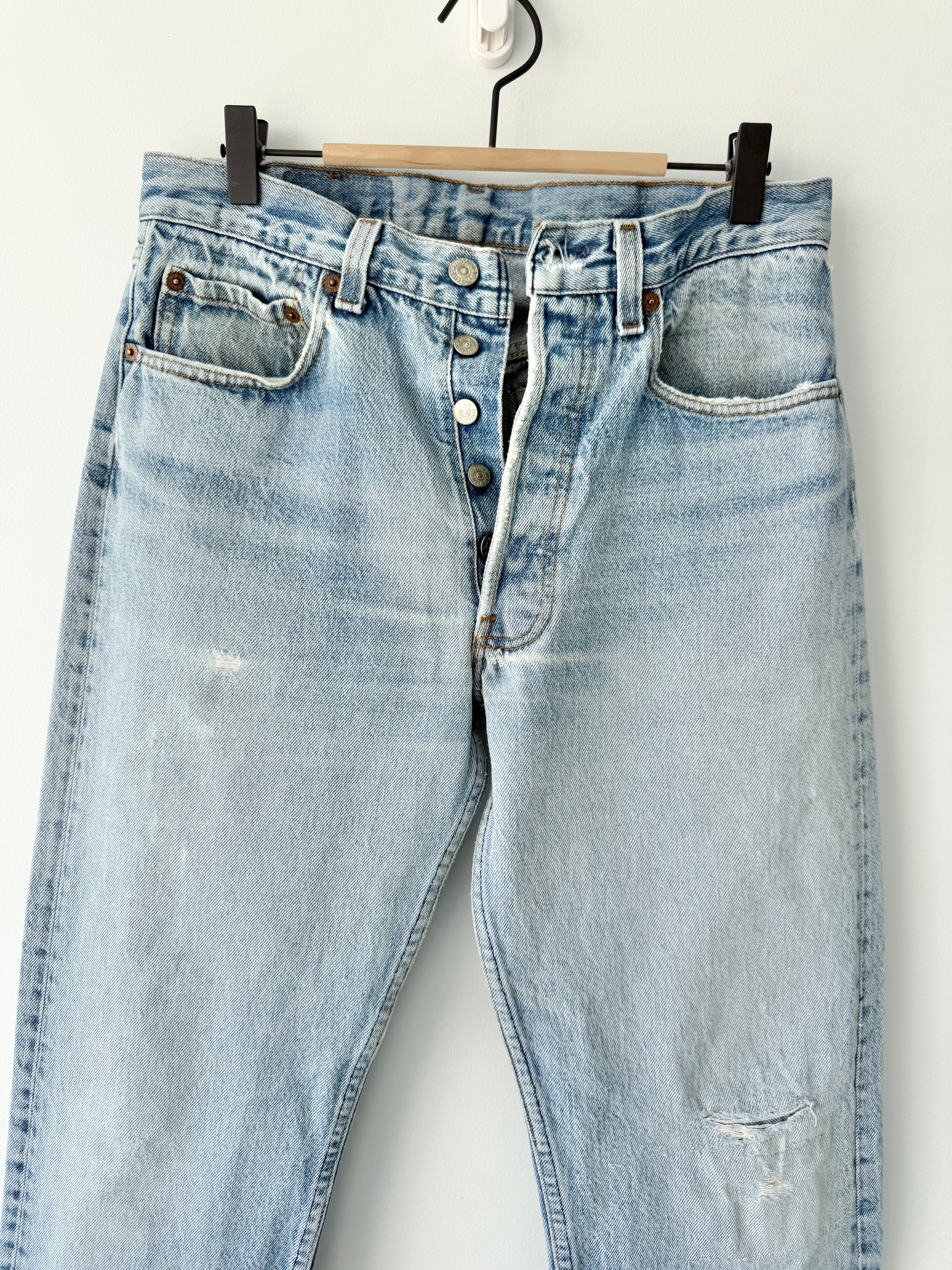 W29 L31 vintage Levis 501 28-29”measured light blue 80s USA 501s