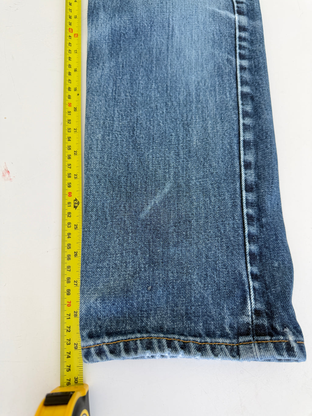 Softer W26 L29 vintage Levis 501 25/26” measured waist indigo faded blue 501s Y2K