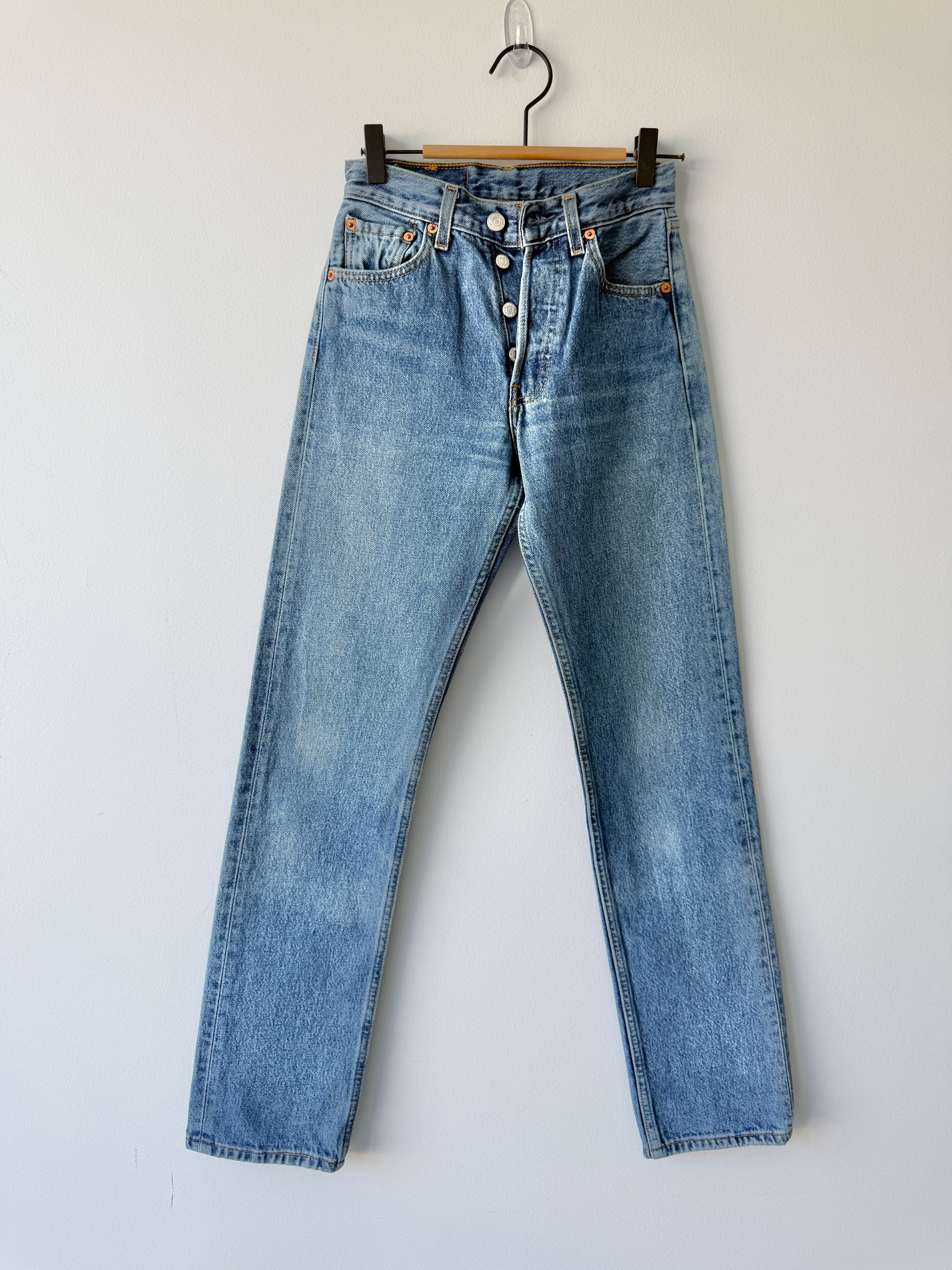 W23 L31 vintage Levis 501 23” measured waist medium darker blue 501s Y2K
