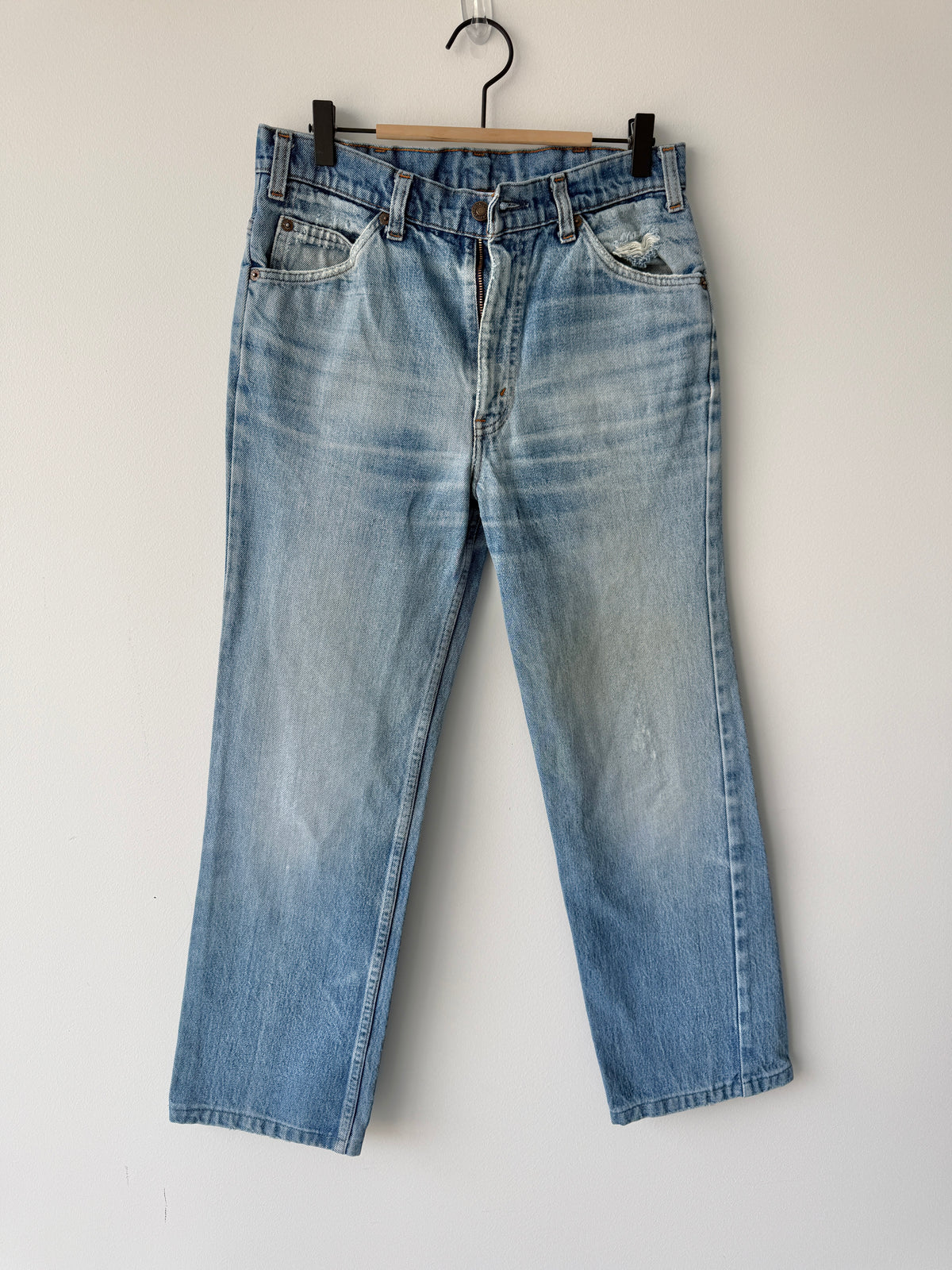 W28 L27 vintage Levis orange tag light blue faded 28” measured waist 501s 80s