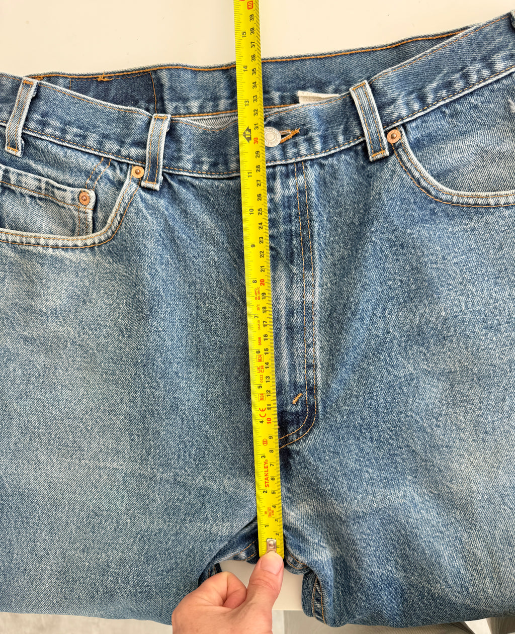 W34 L29 vintage Levis 505 32/34” measured waist dark faded USA 90s 505s