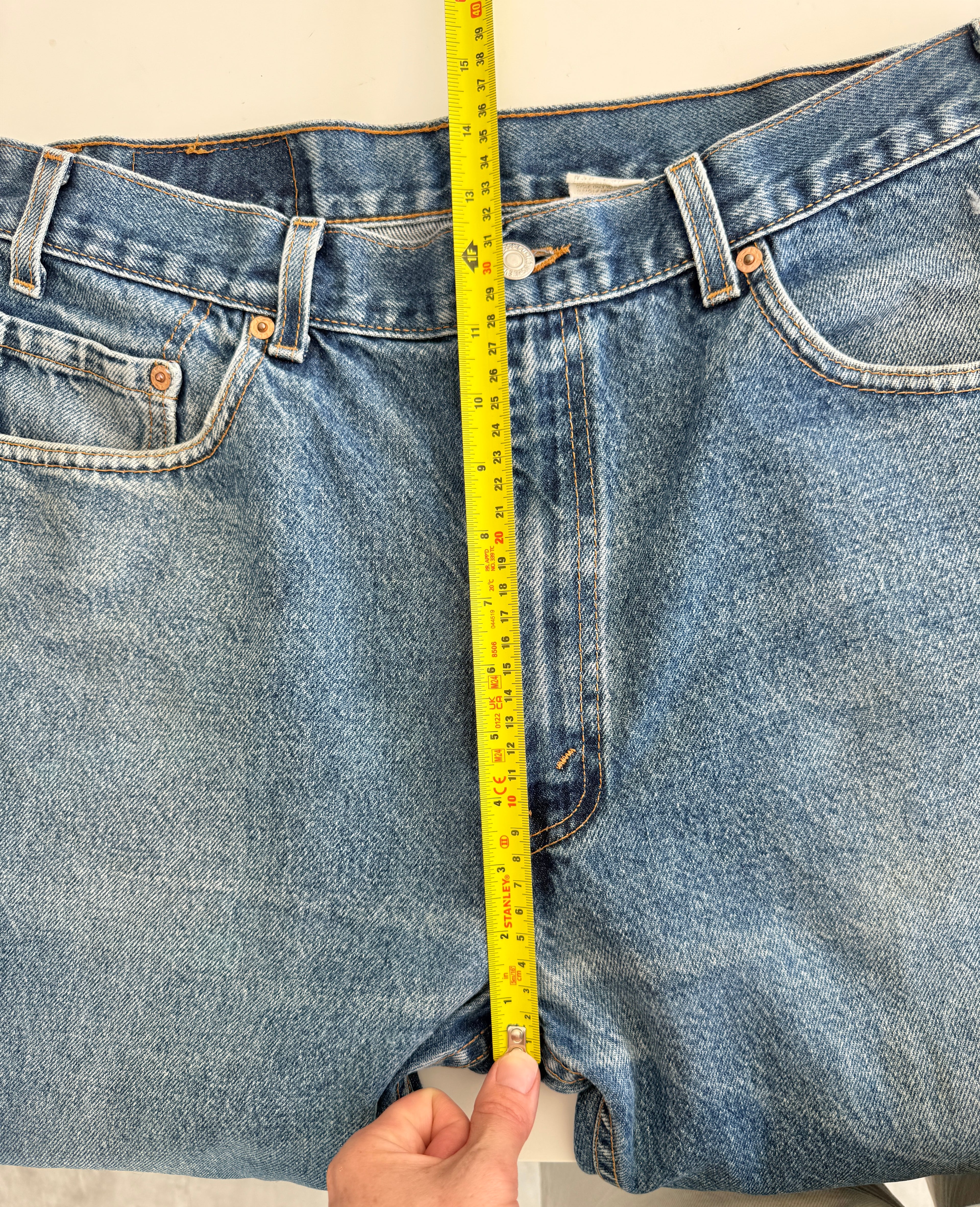 W34 L29 vintage Levis 505 32/34” measured waist dark faded USA 90s 505s