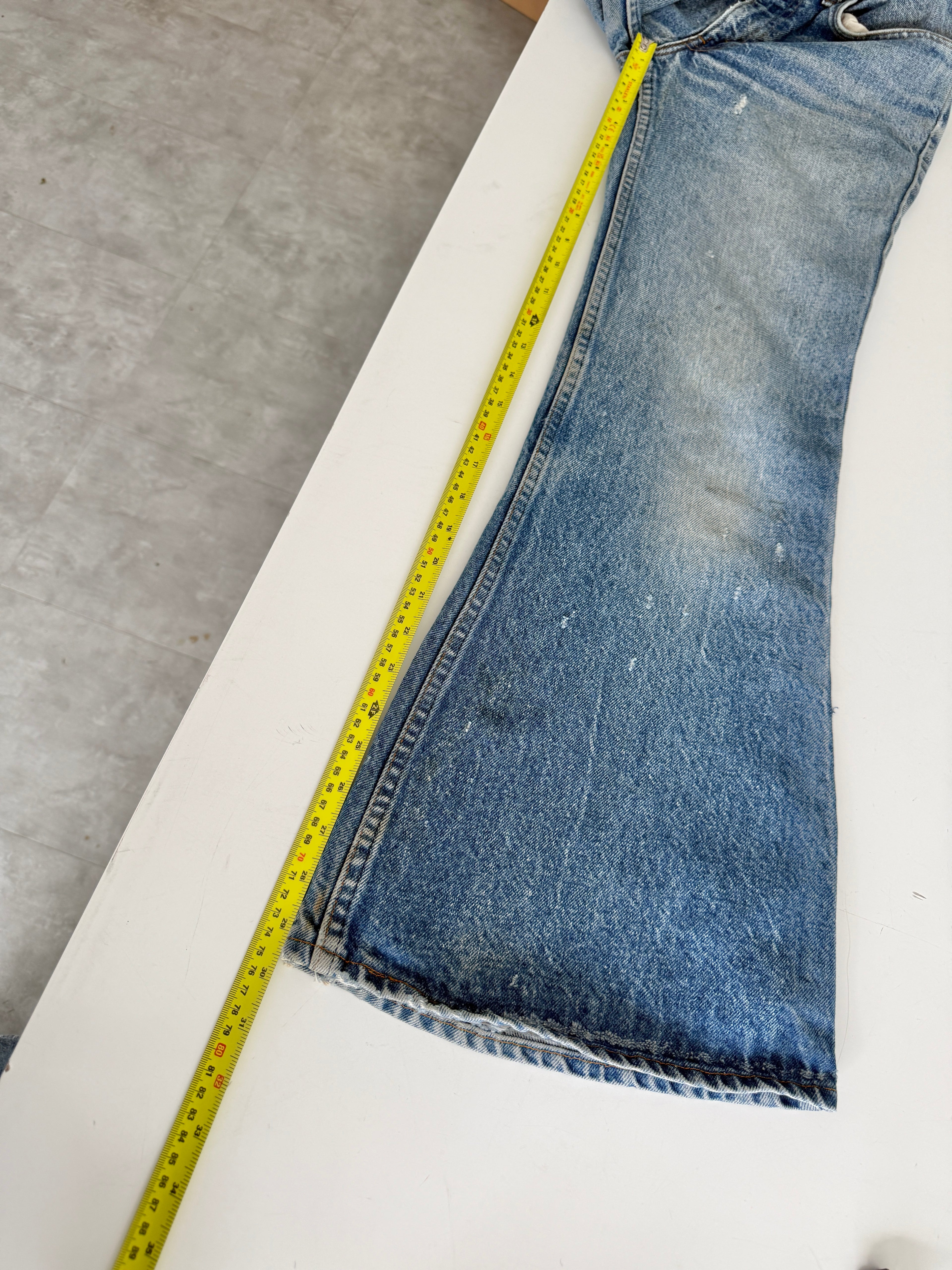 W26 L29 vintage Levis 684 26” measured waist faded blue 684s USA 70s