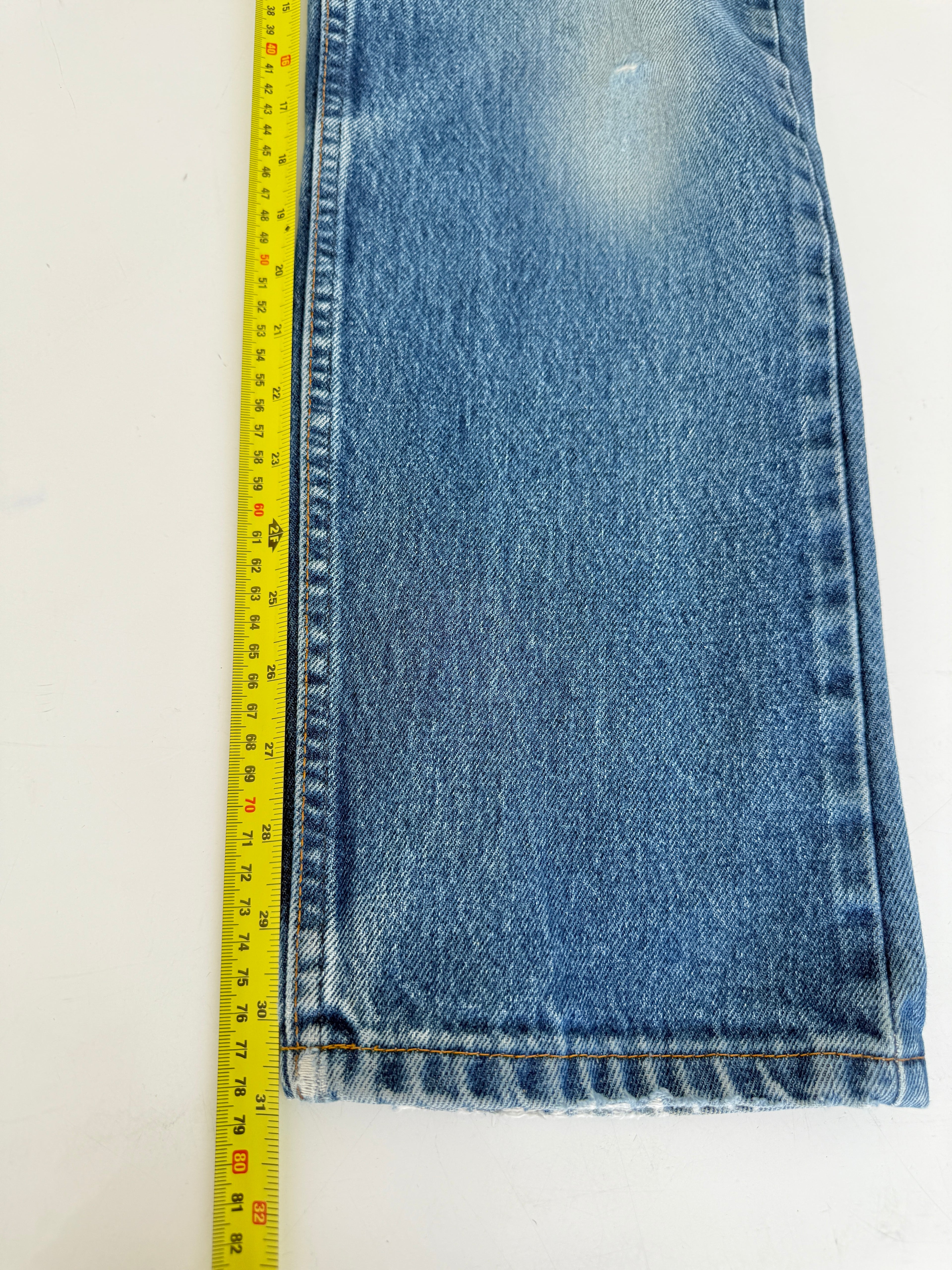 Soft W29 L31 vintage Levis 520 28/29” measured waist dark faded 520s 90s USA denim orange tab