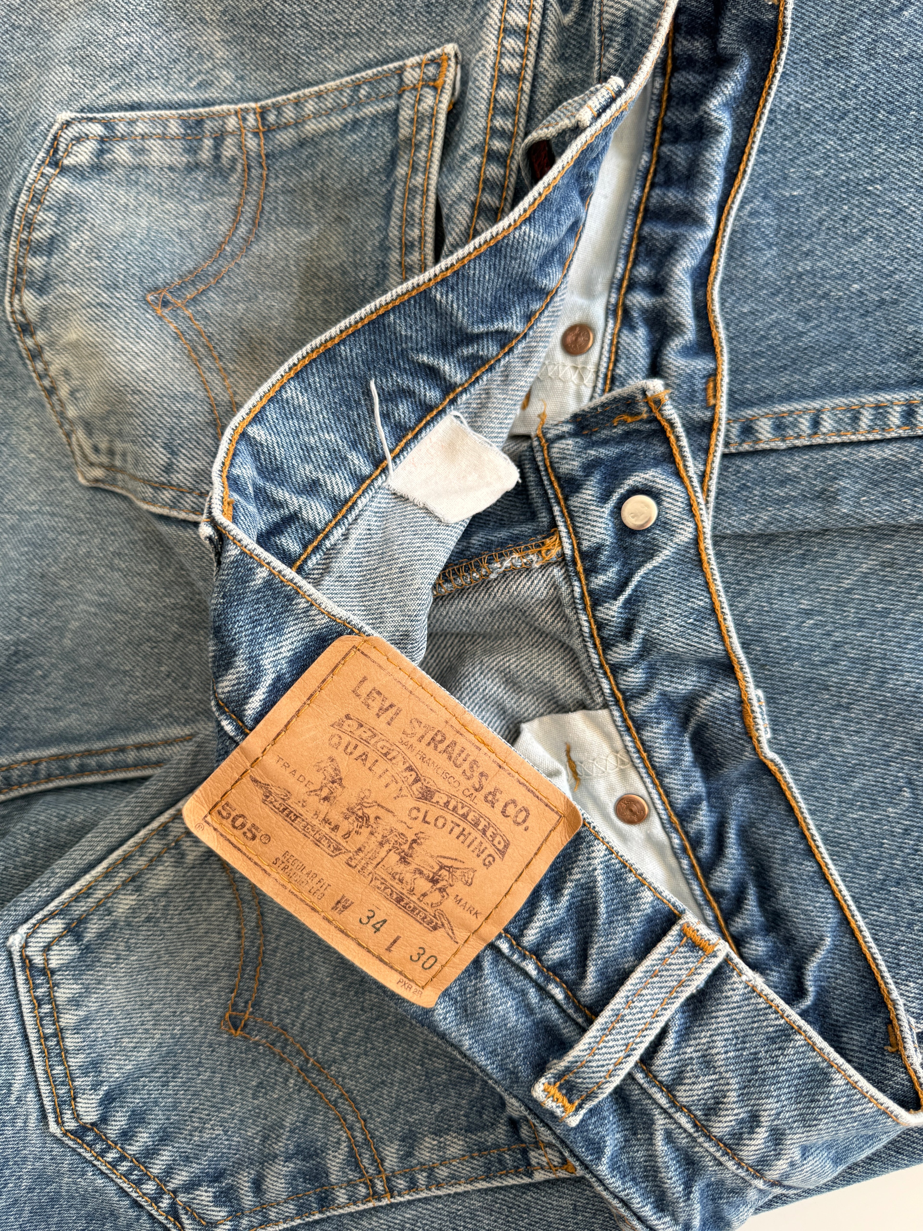 W32 L29 vintage Levis 505 31/32” measured waist dark fade blue faded  90s orange tag USA 505s