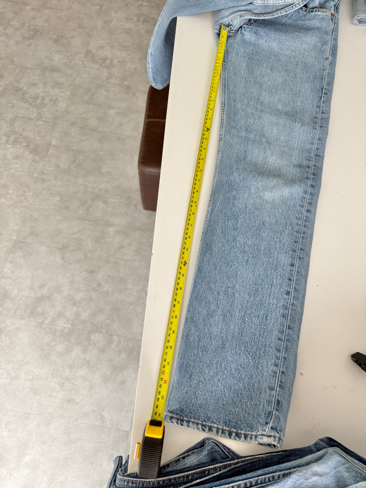 W29 L34 vintage Levis 501s 28/29” measured medium blue faded 90s 501s USA
