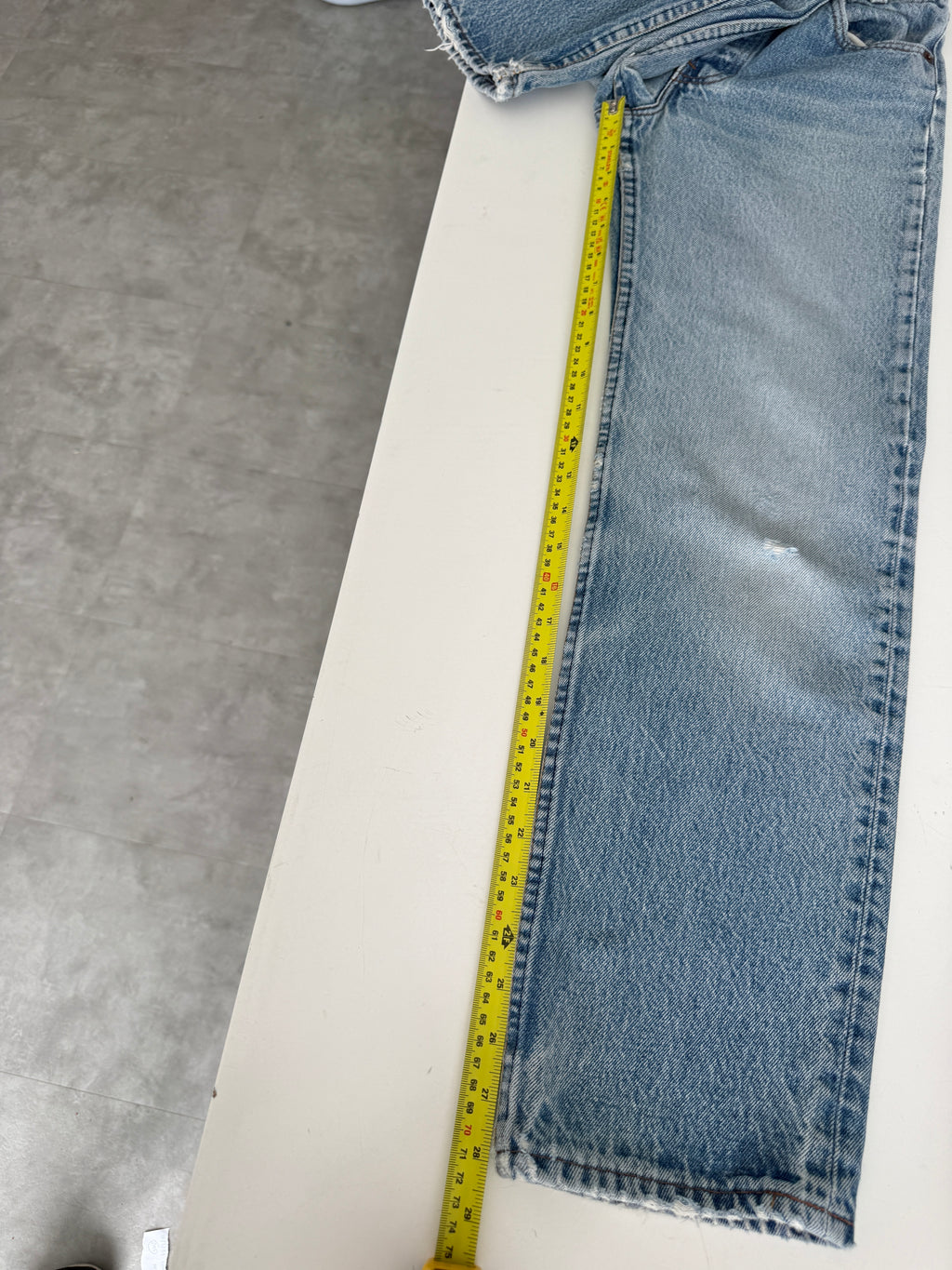 Soft W24 L28 vintage Levis 701s 23/24” measured light blue faded 80s USA 701s