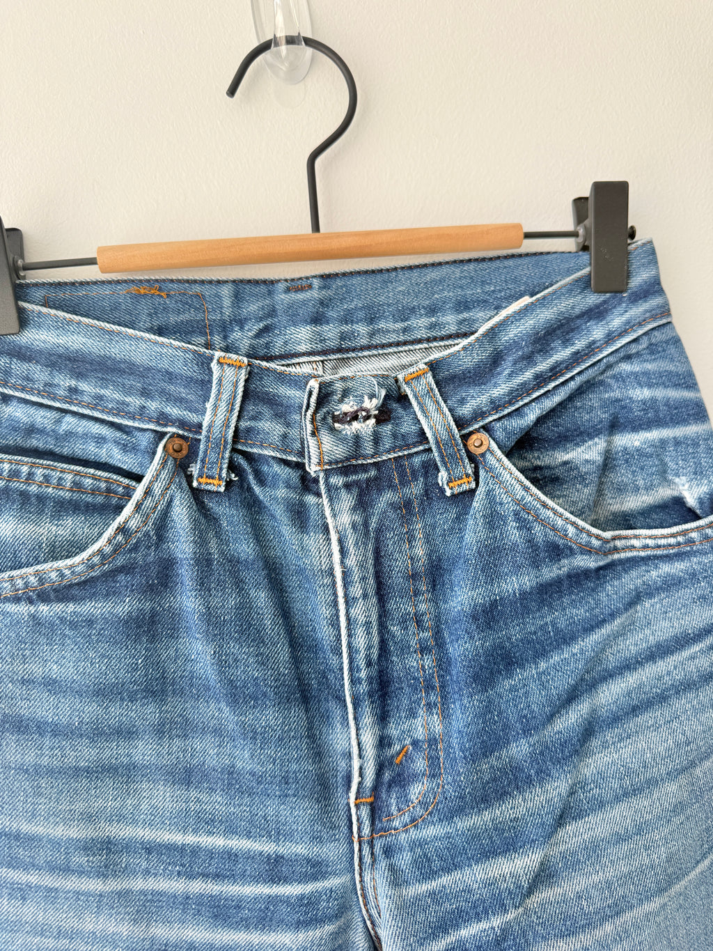 Soft W26 L27 vintage Levis 630 25/26” measured waist dark faded blue 630s 80s