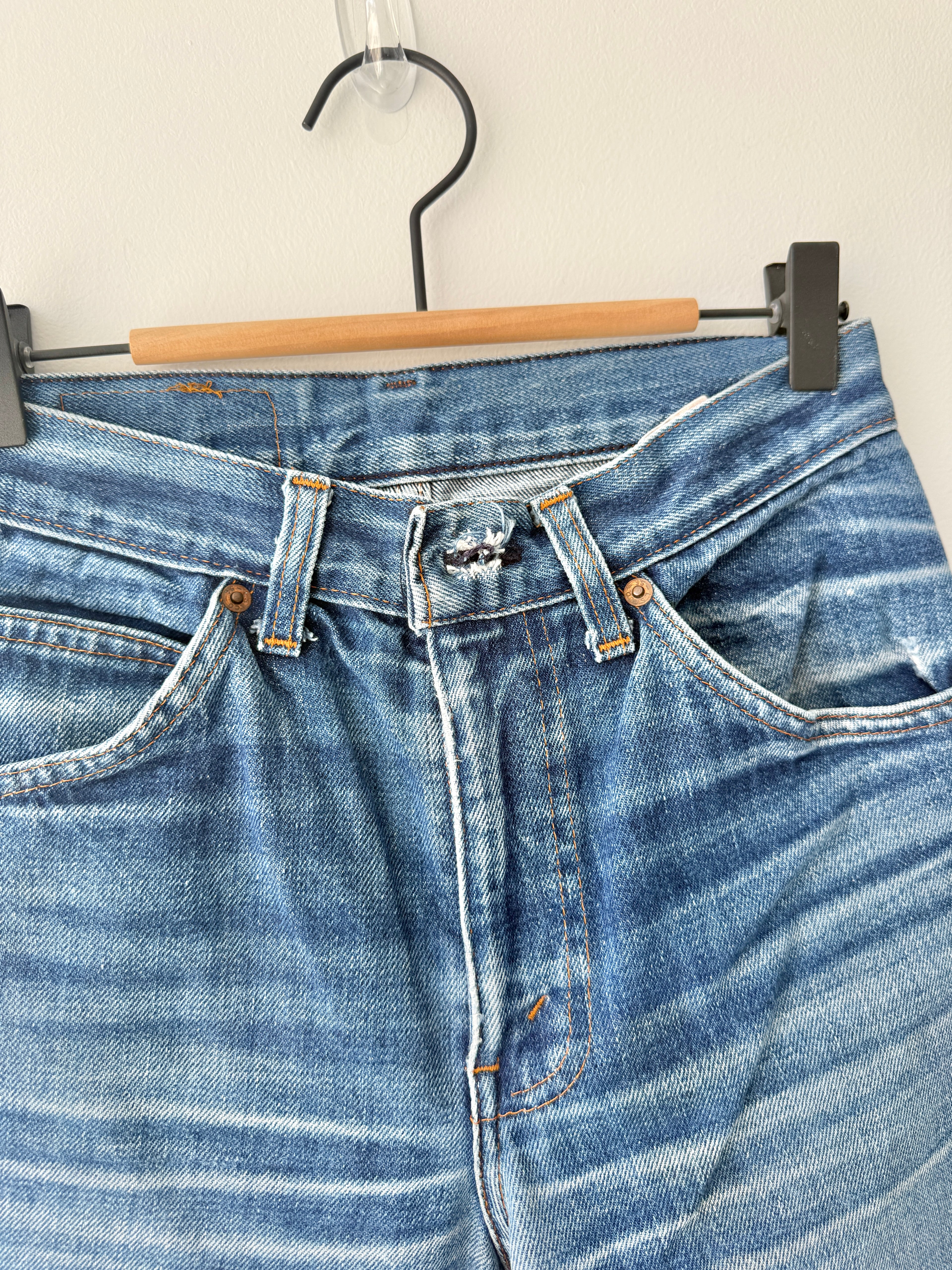 Soft W26 L27 vintage Levis 630 25/26” measured waist dark faded blue 630s 80s