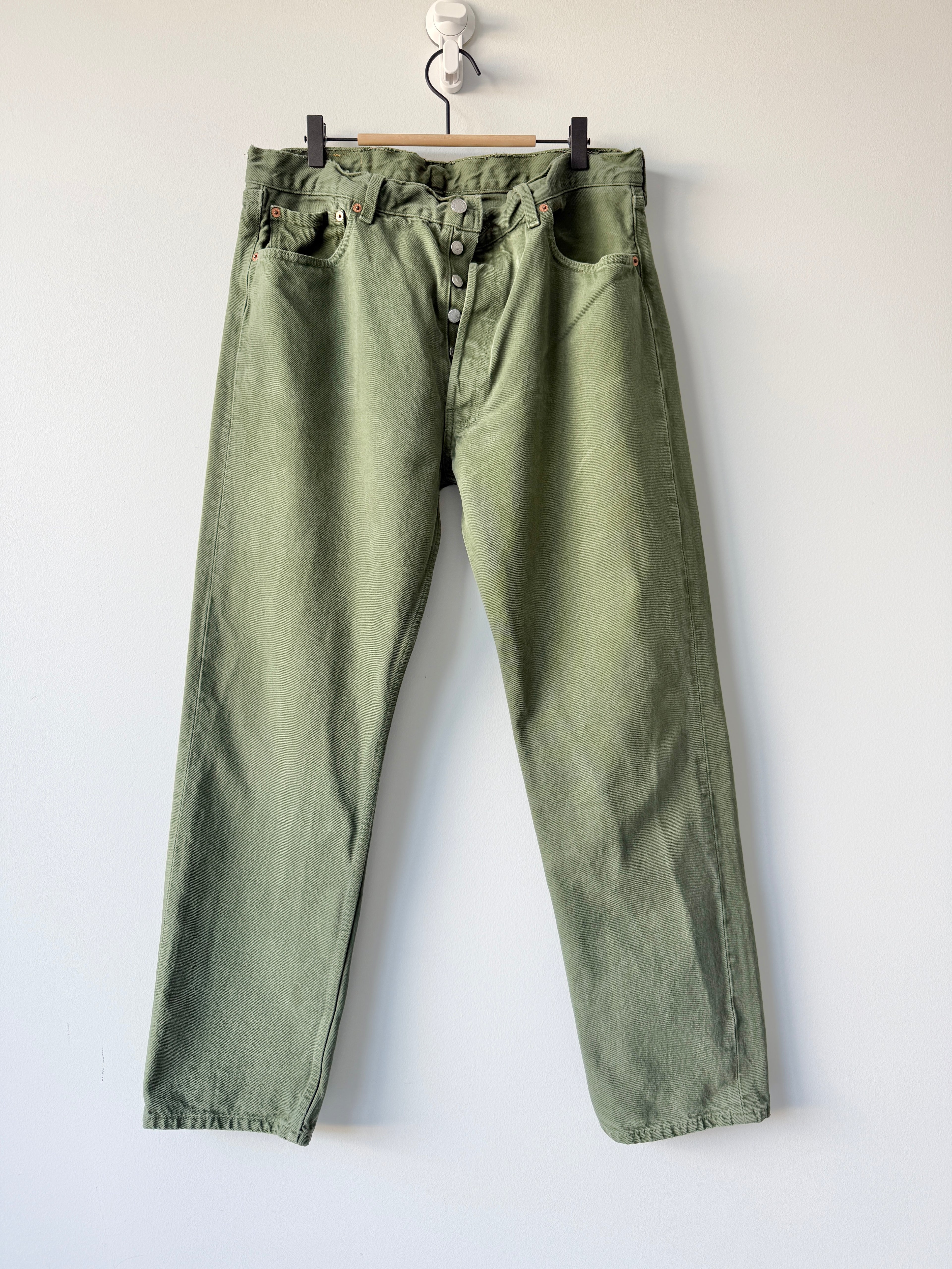 W35 L31 vintage Levis 501 34-35” measured dark green denim 90s USA 501s