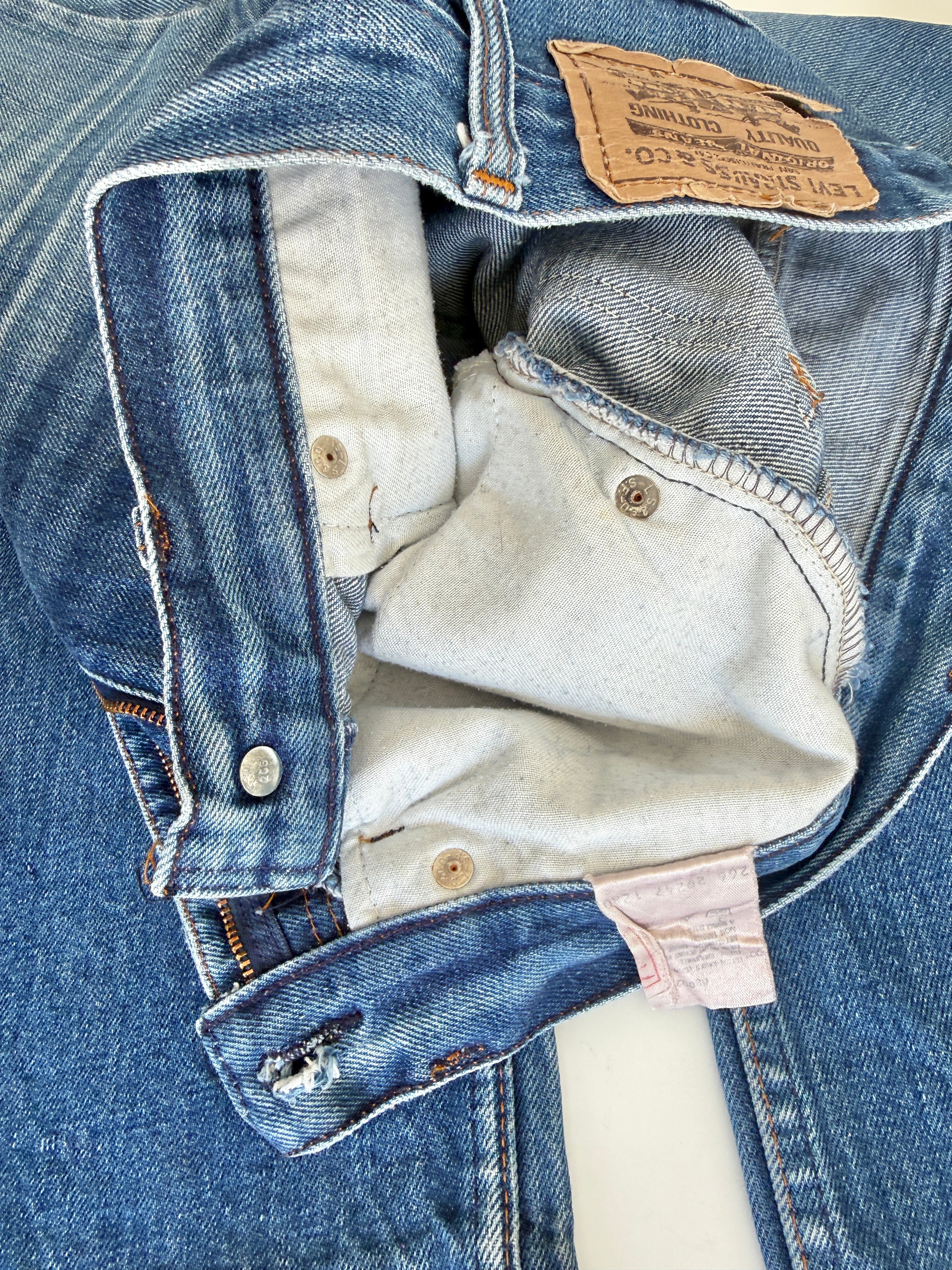 Soft W26 L27 vintage Levis 630 25/26” measured waist dark faded blue 630s 80s