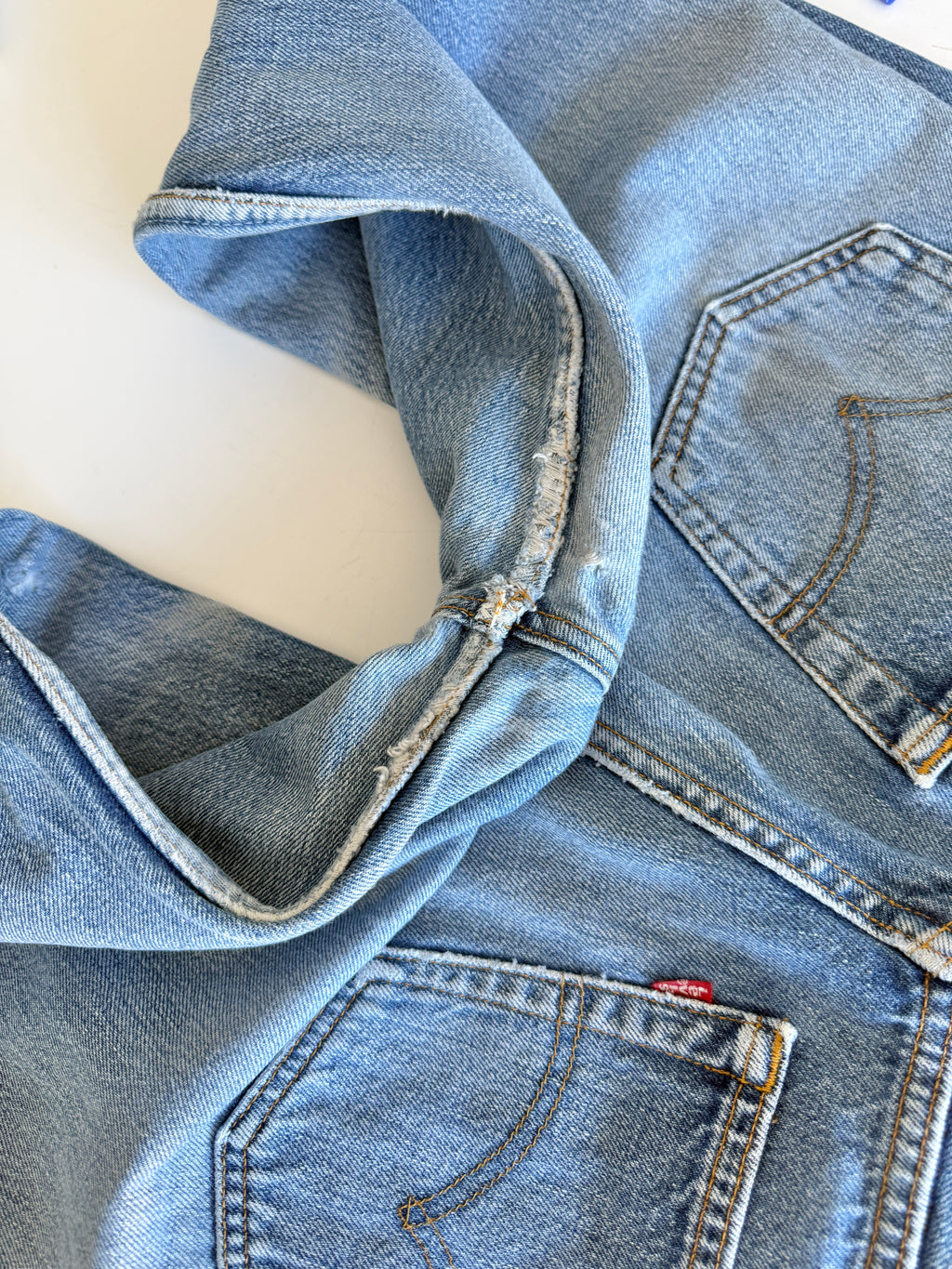 W31 L30 vintage Levis 501xx 31” measured fade whiskers USA 501s 90s