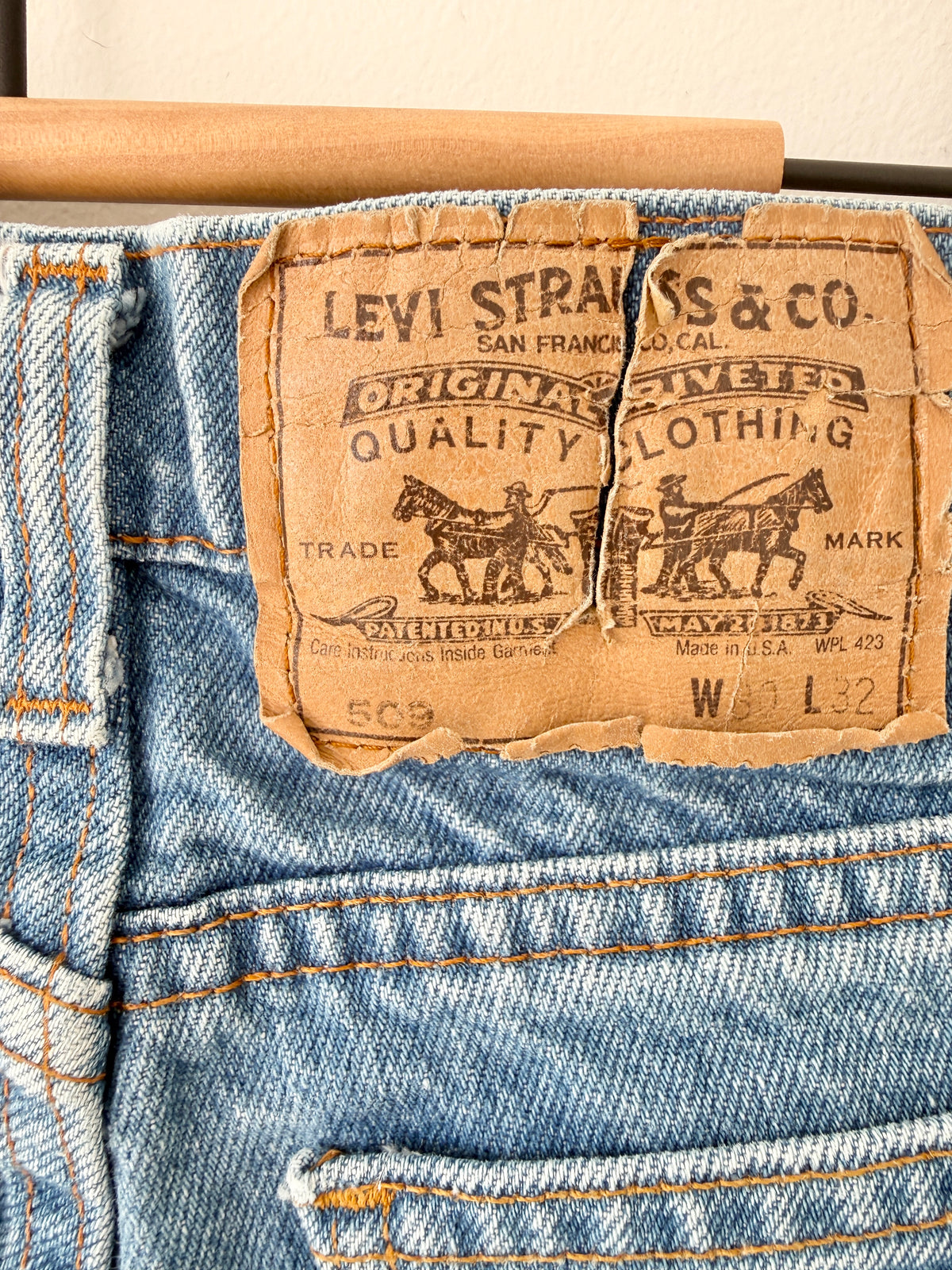 W27 L31 vintage Levis 509 27” measured medium blue faded  80/90s 509s