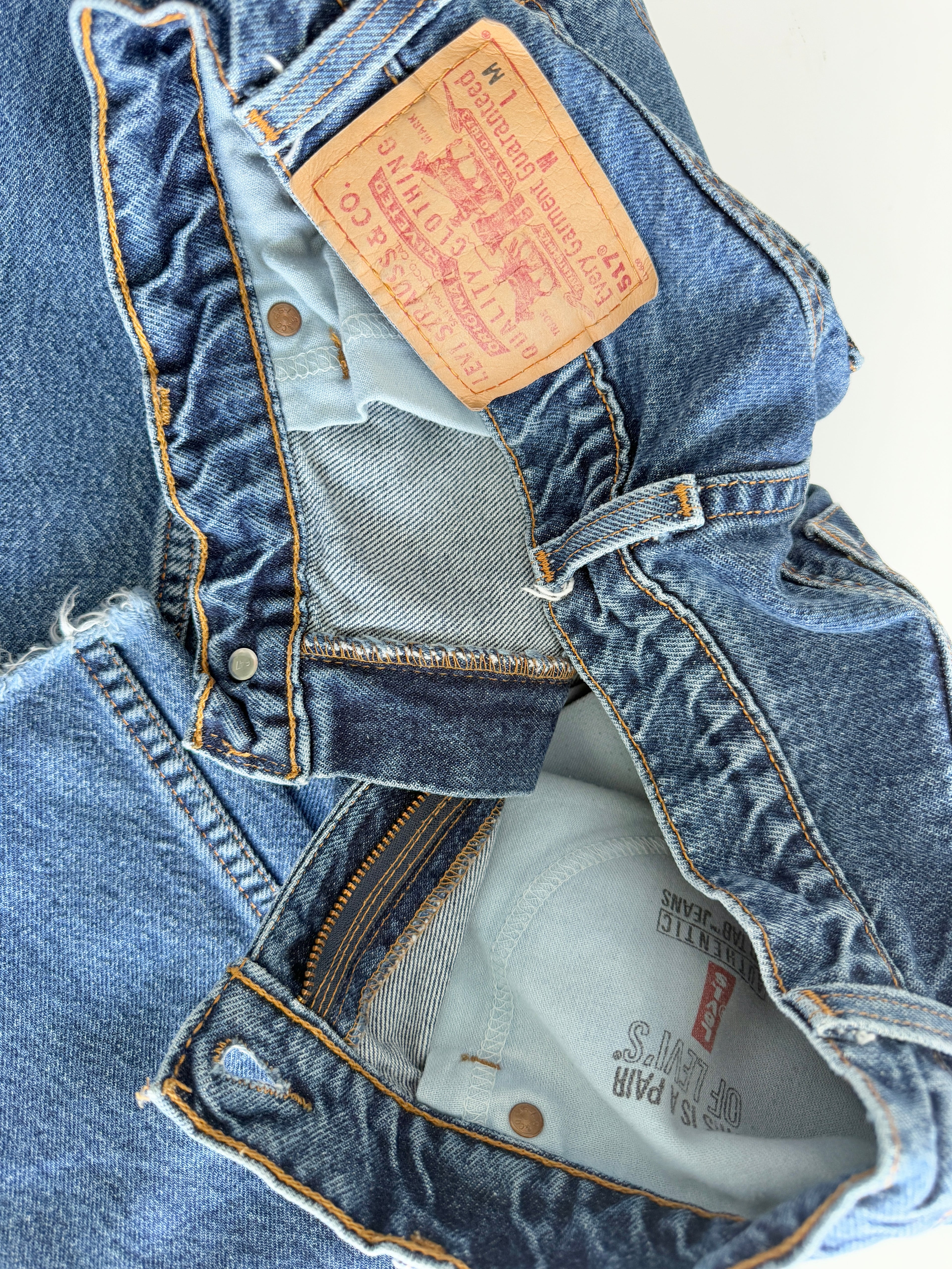 W28 L25 vintage Levis 517 28” measured dark blue 90s Levi’s 517s