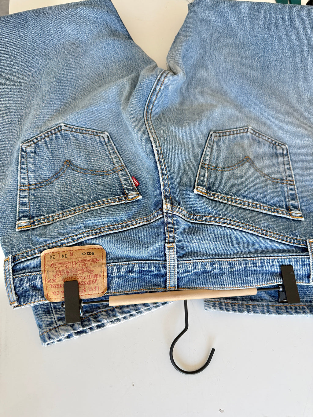 W31 L30 vintage Levis 501xx 31” measured fade whiskers USA 501s 90s