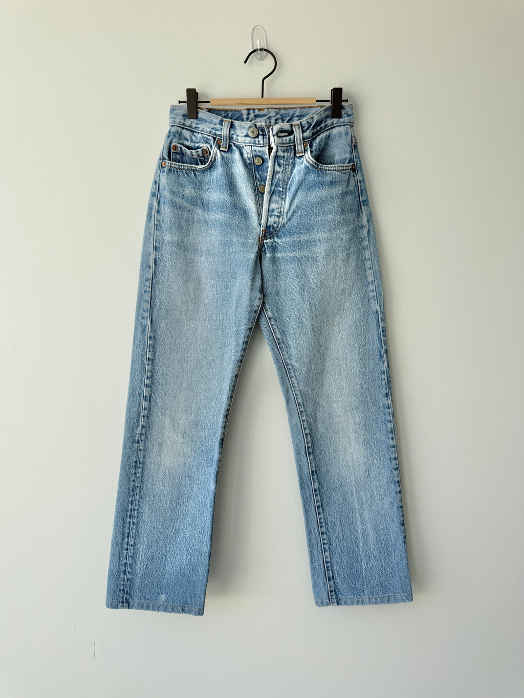 W25 L27 vintage Levis 501 24/25” measured fade light denim USA 501s 80s