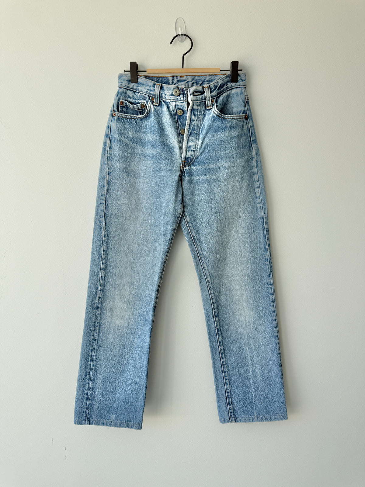 W25 L27 vintage Levis 501 24/25” measured fade light denim USA 501s 80s