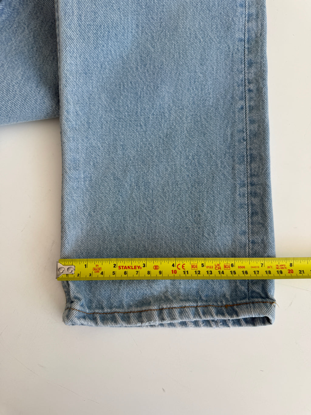 W27 L31 vintage Levis 501 26/27” measured waist light blue faded  90s USA 501s