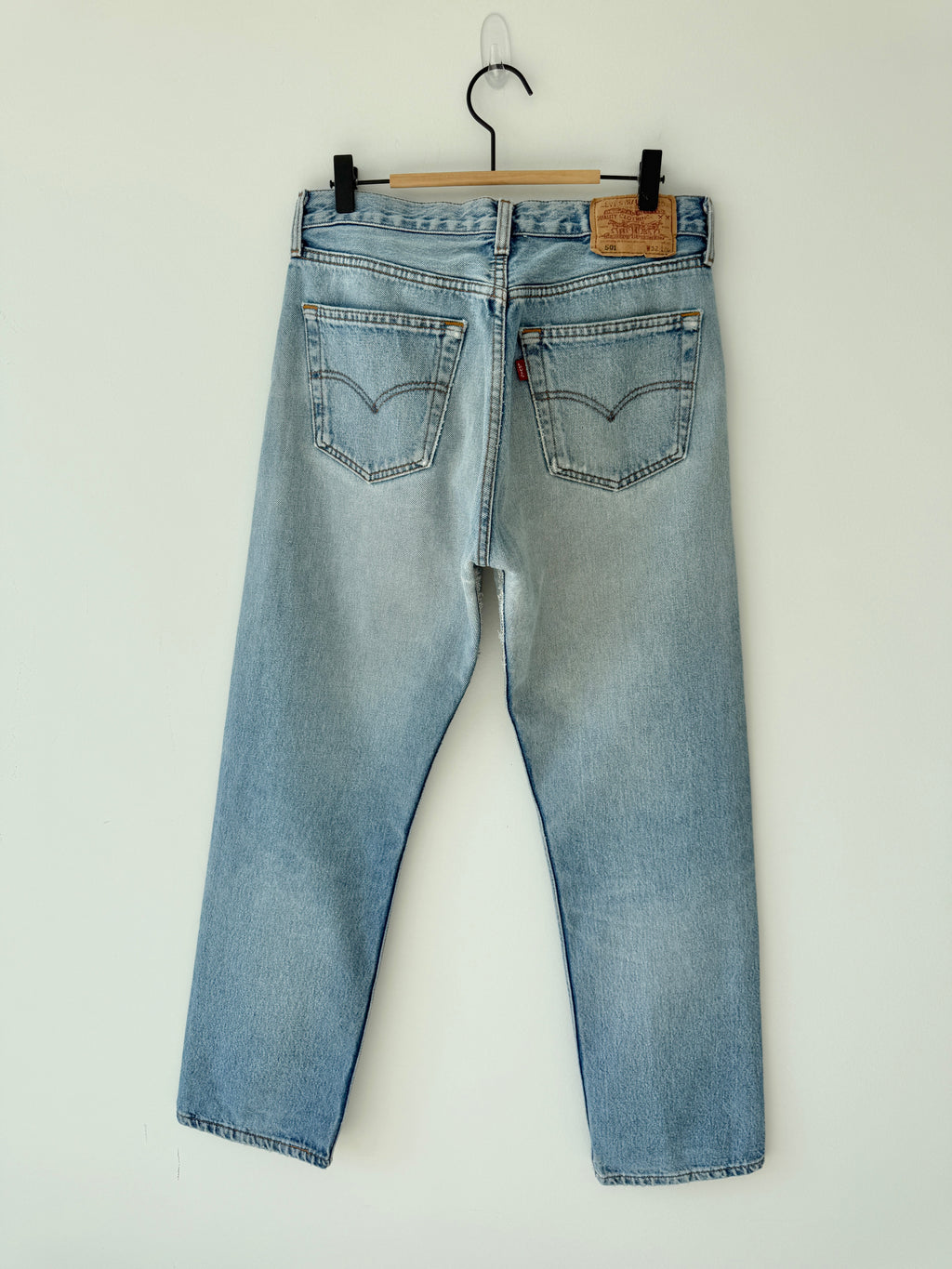 Soft W30 L29 vintage Levis 501 29/30” measured waist light blue dirty Y2K 501s