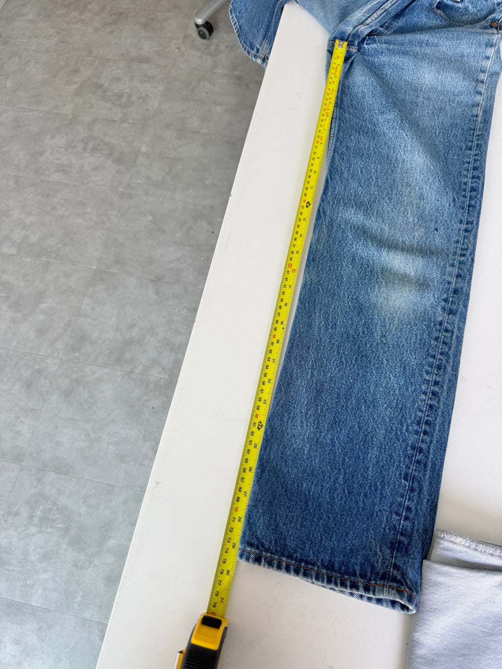 W26 L29 vintage Levis 501 dark faded blue 25/26” measured waist 501s 80s USA