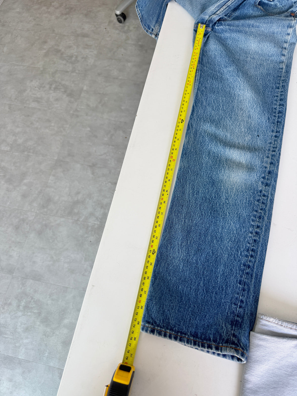 W26 L29 vintage Levis 501 dark faded blue 25/26” measured waist 501s 80s USA